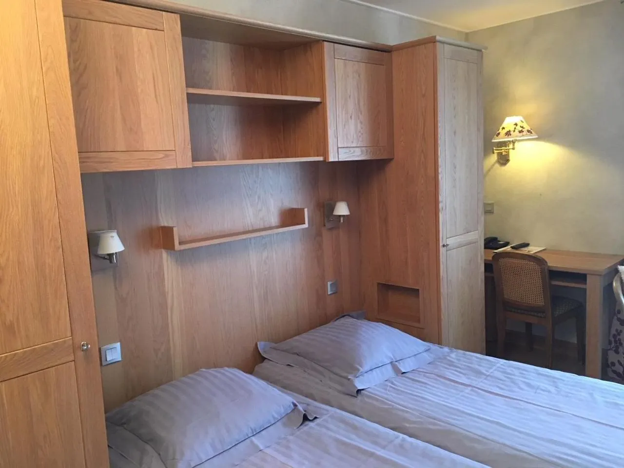 Bed in Hôtel Les Soldanelles