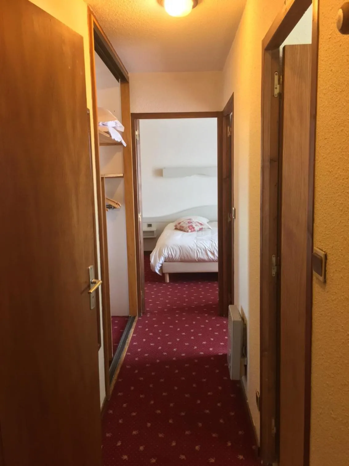 Bed in Hôtel Les Soldanelles