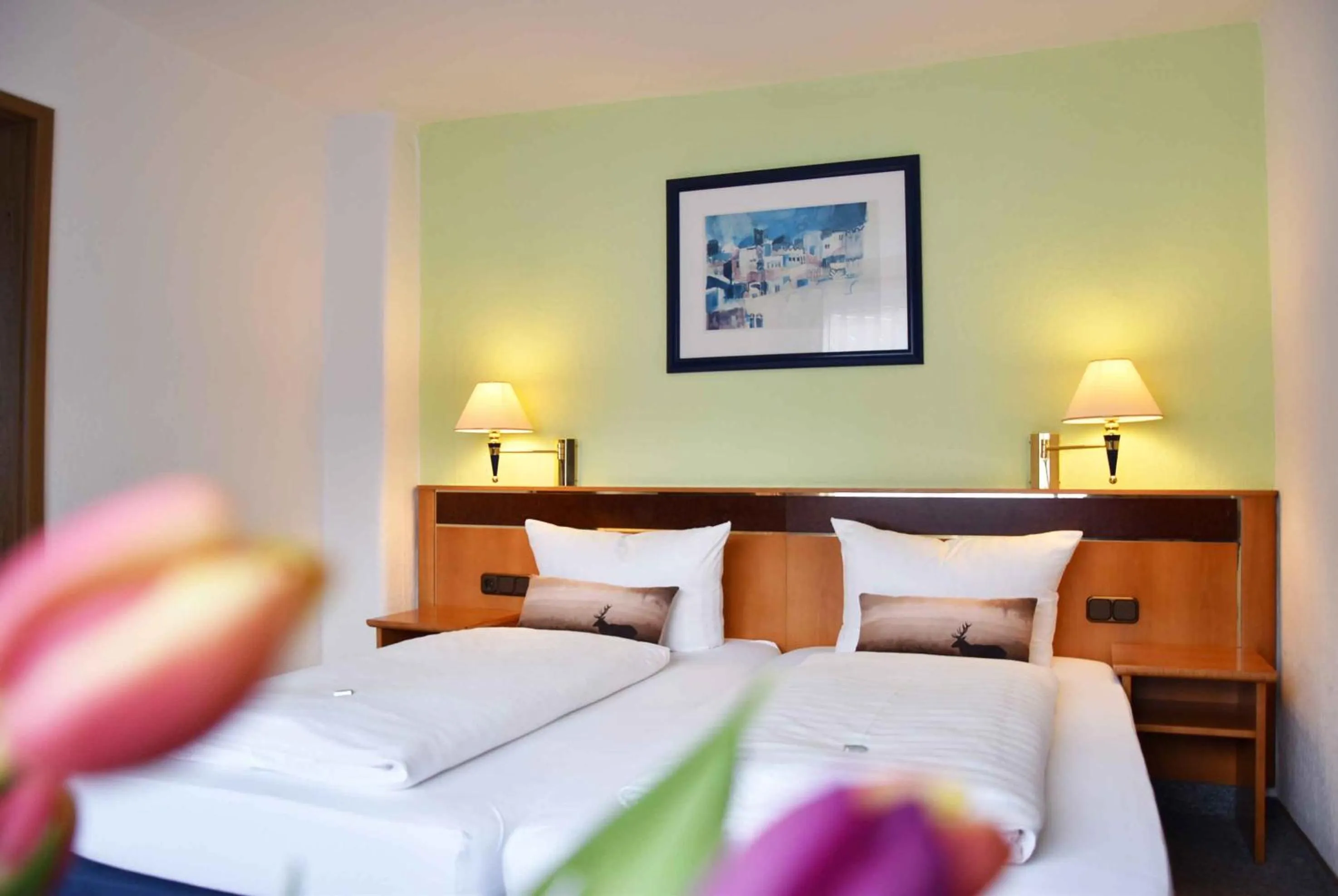 Bed in Landhotel Zum Hirsch