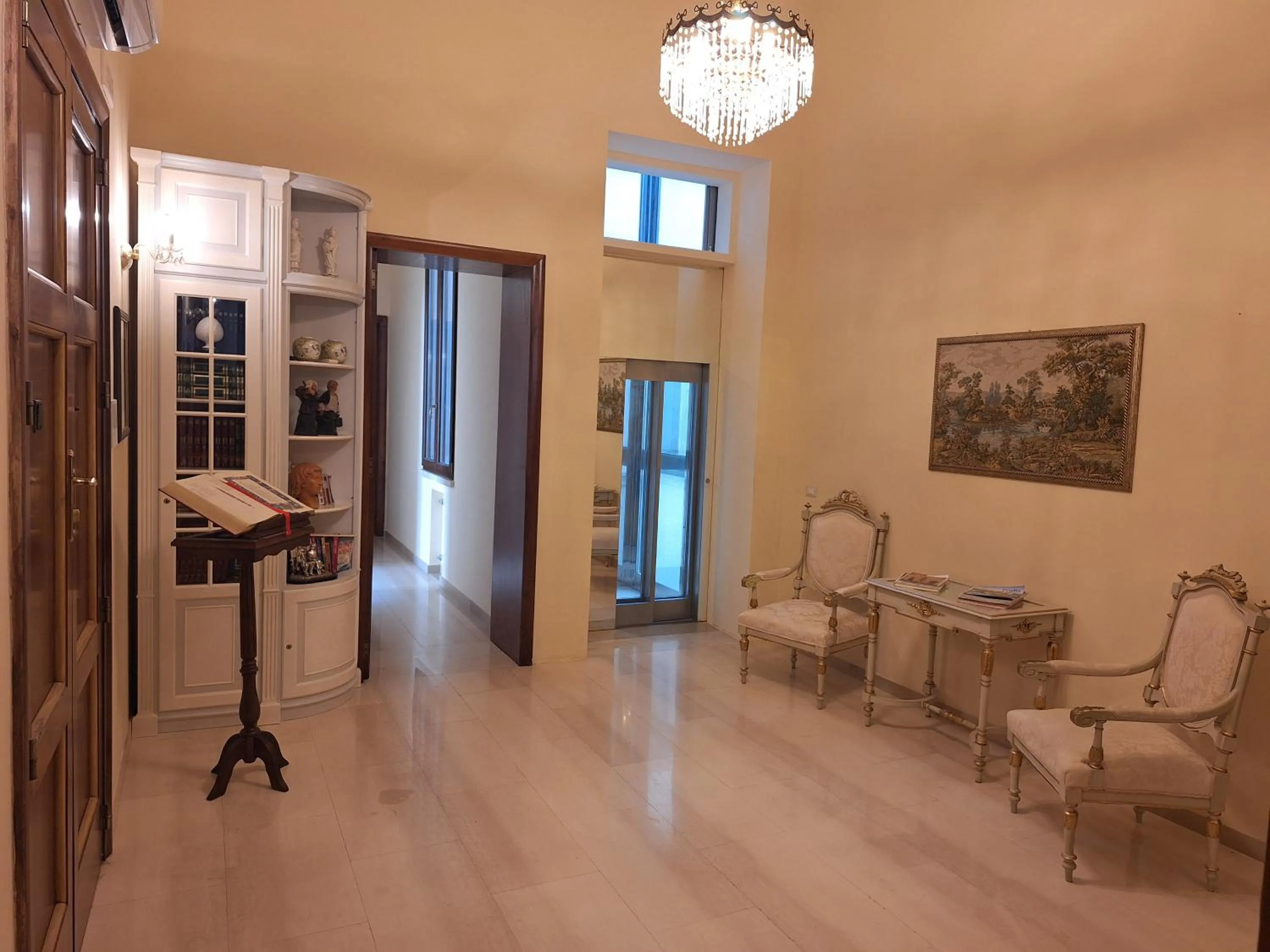 Dimora Charleston Lecce parcheggio privato in loco gratis