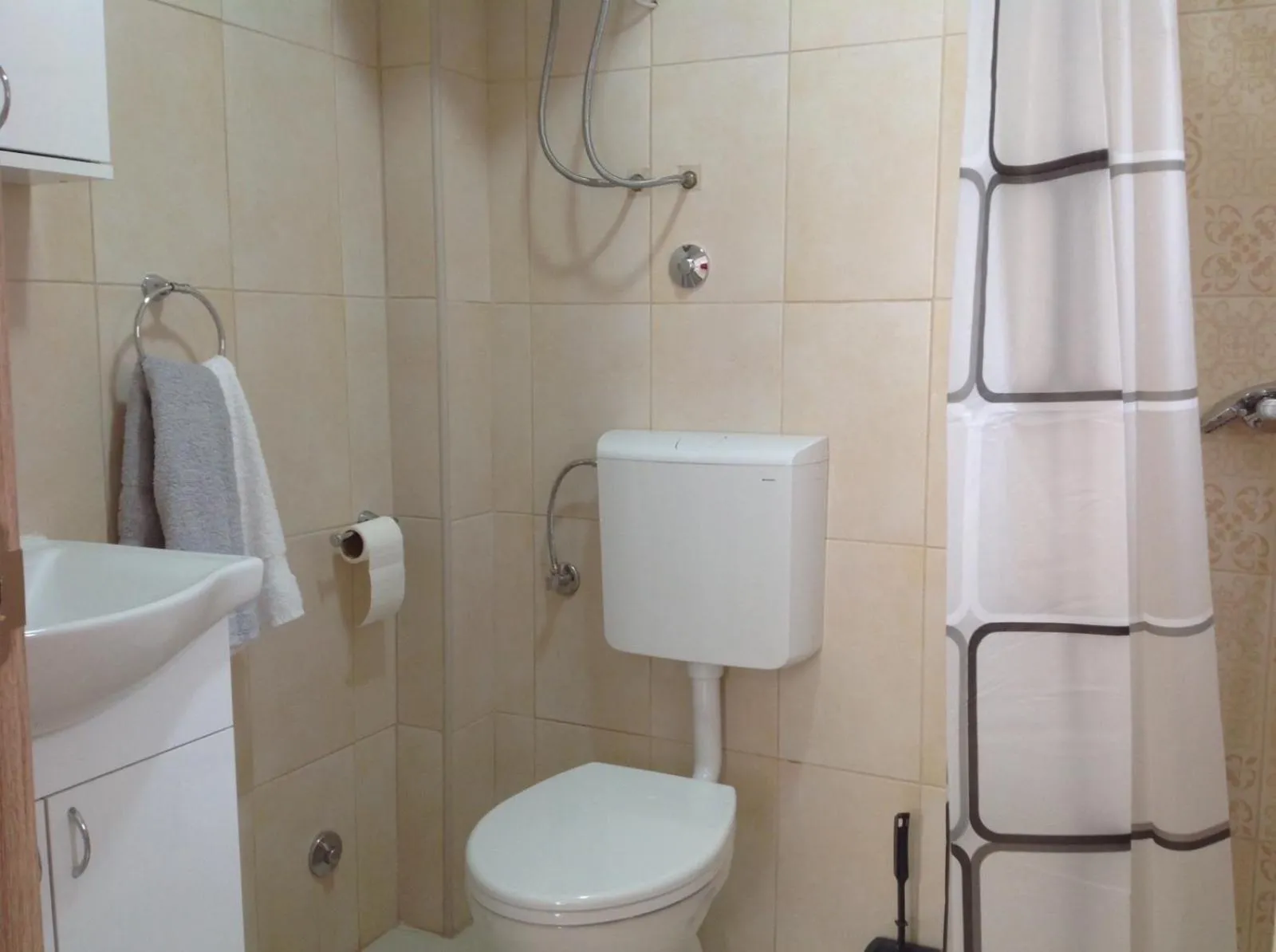 Bathroom in Dalukos Apartmani