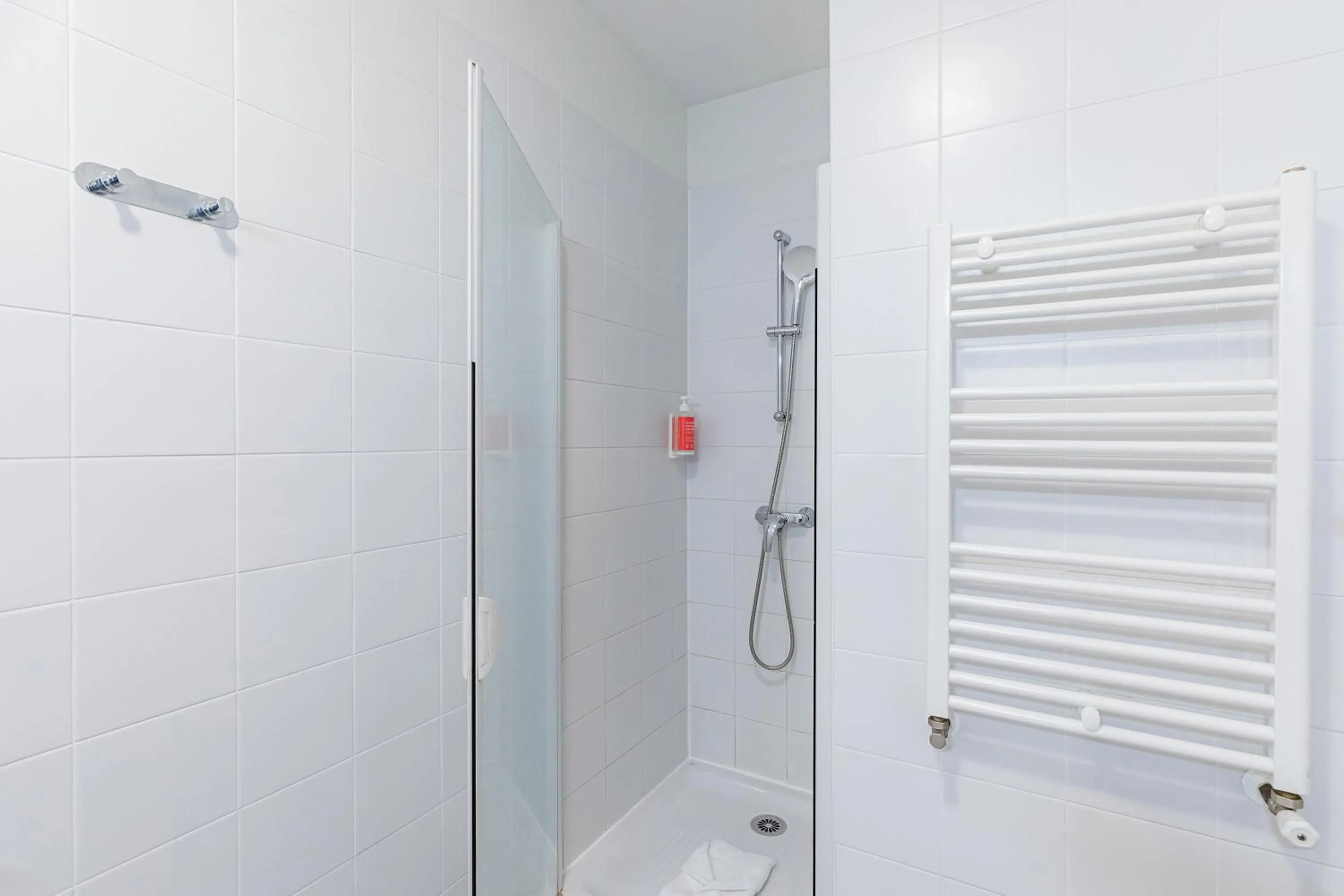 Shower in Appart'City Confort Orléans