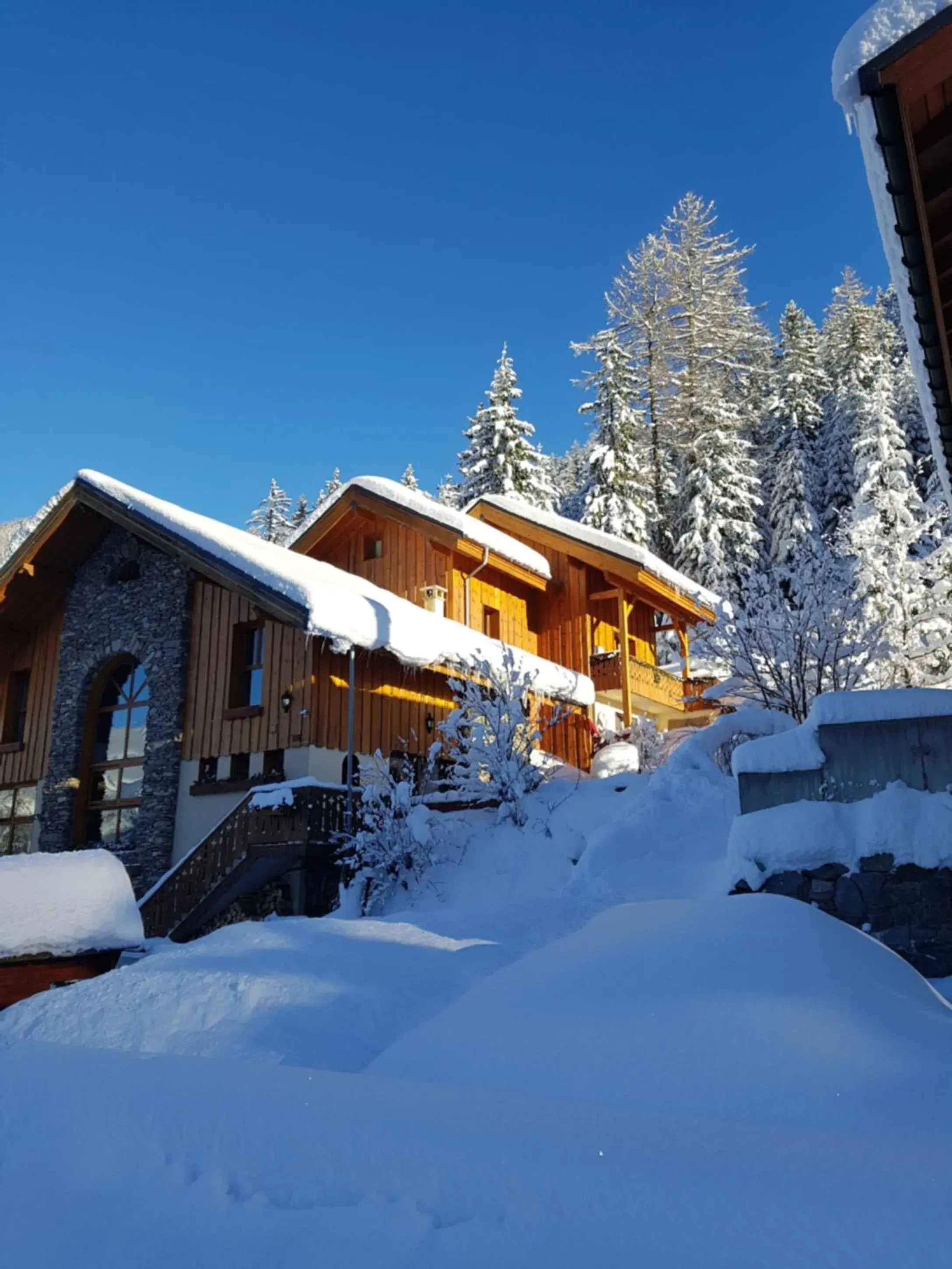 Chalet Deleglise 2 Chalet Deleglise 2