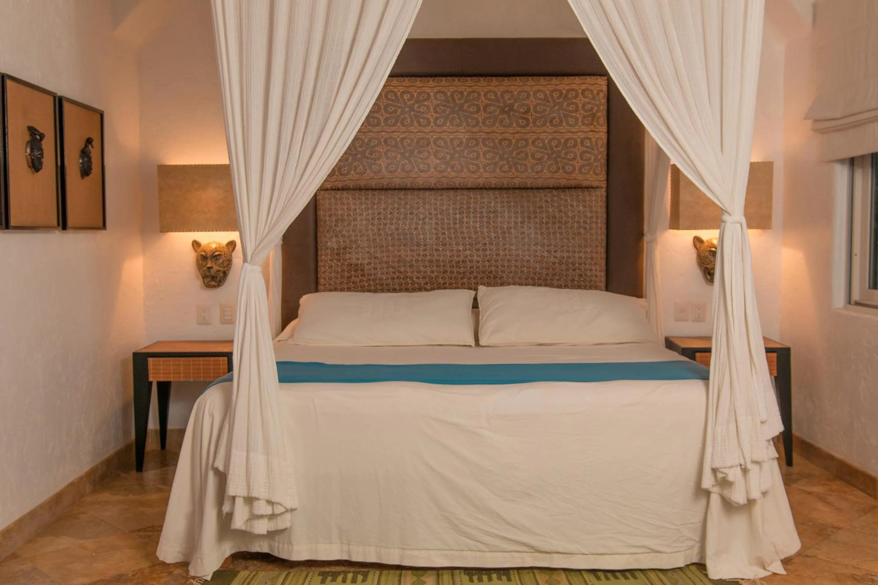 Bedroom, Bed in Mi Otra Casa