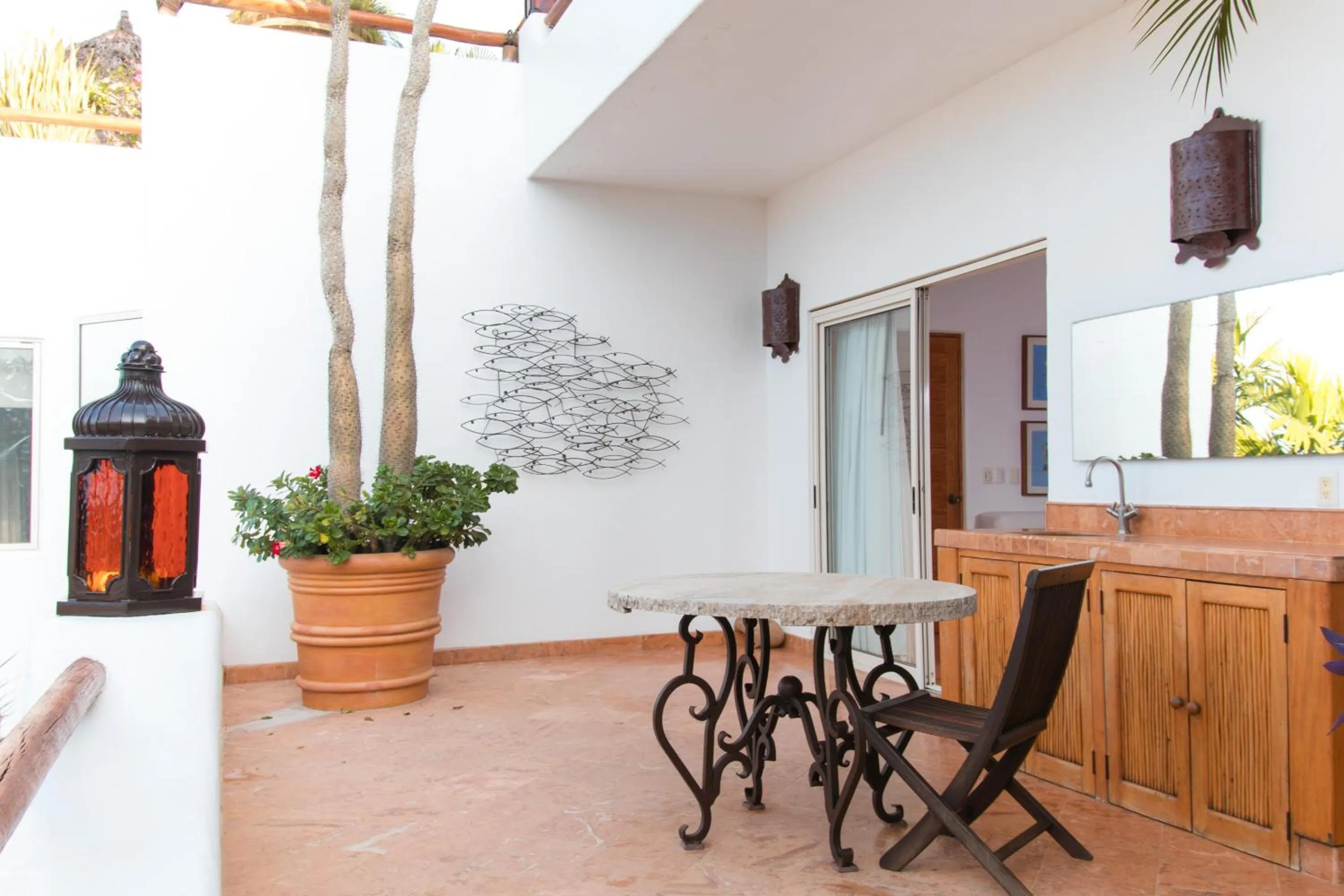 Balcony/Terrace in Mi Otra Casa