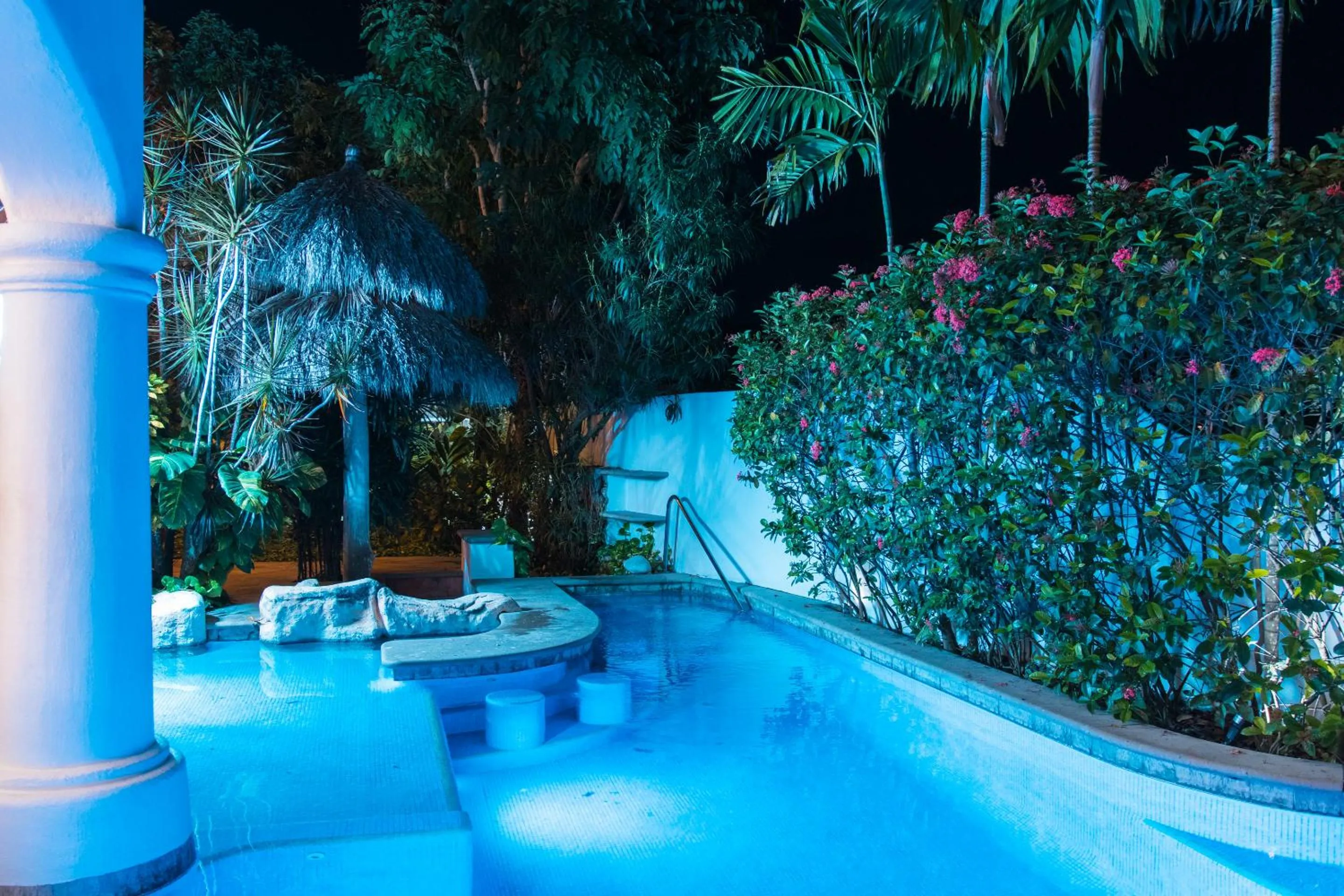 Swimming pool in Mi Otra Casa