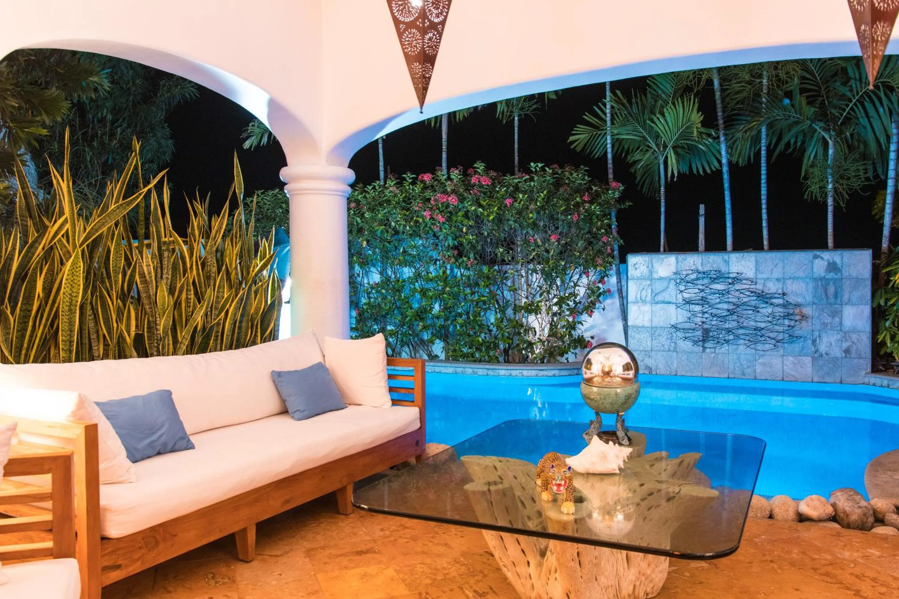 Pool view in Mi Otra Casa