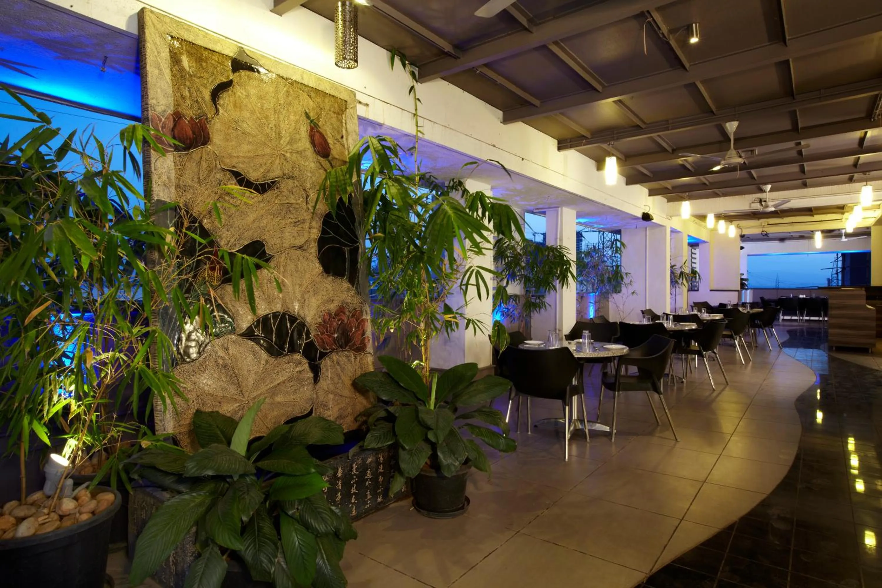 Lounge or bar in BIZZ Tamanna Hotel