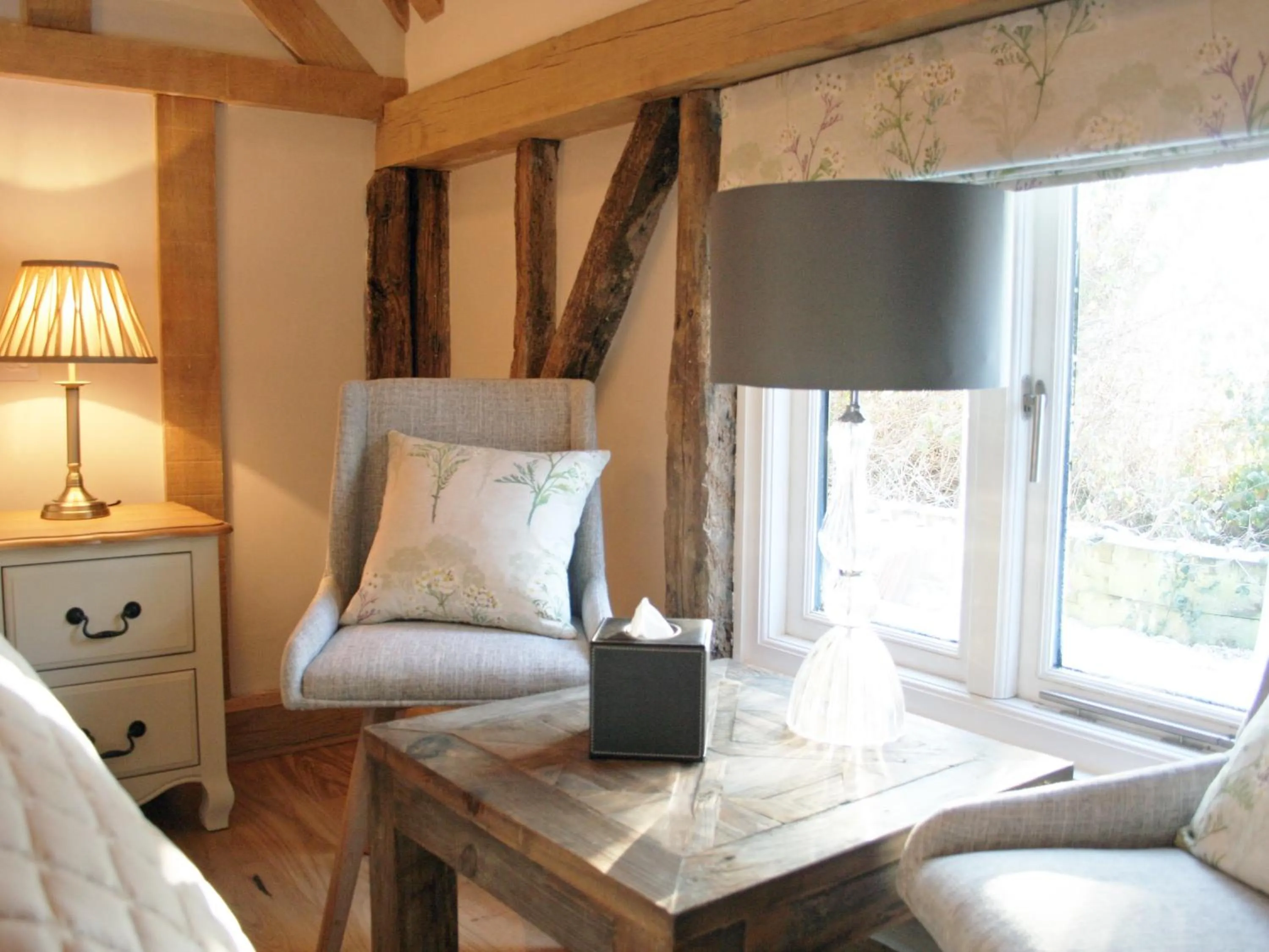 Dining area, Bed in The Red Cow