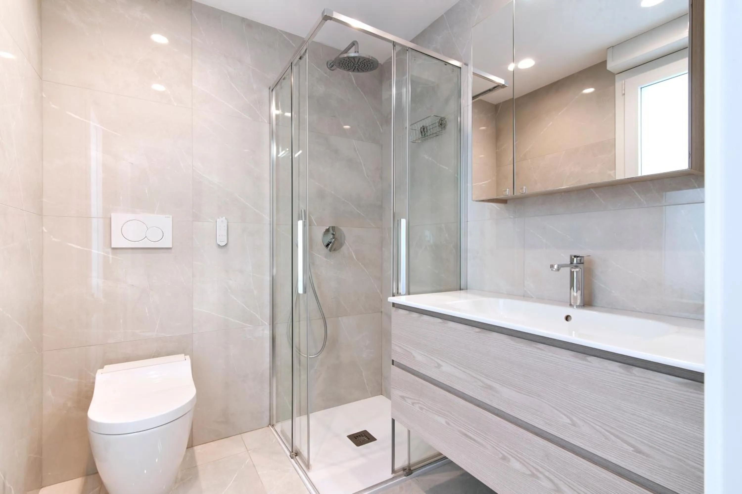 Toilet in THE VIEW B&B, terrace & more