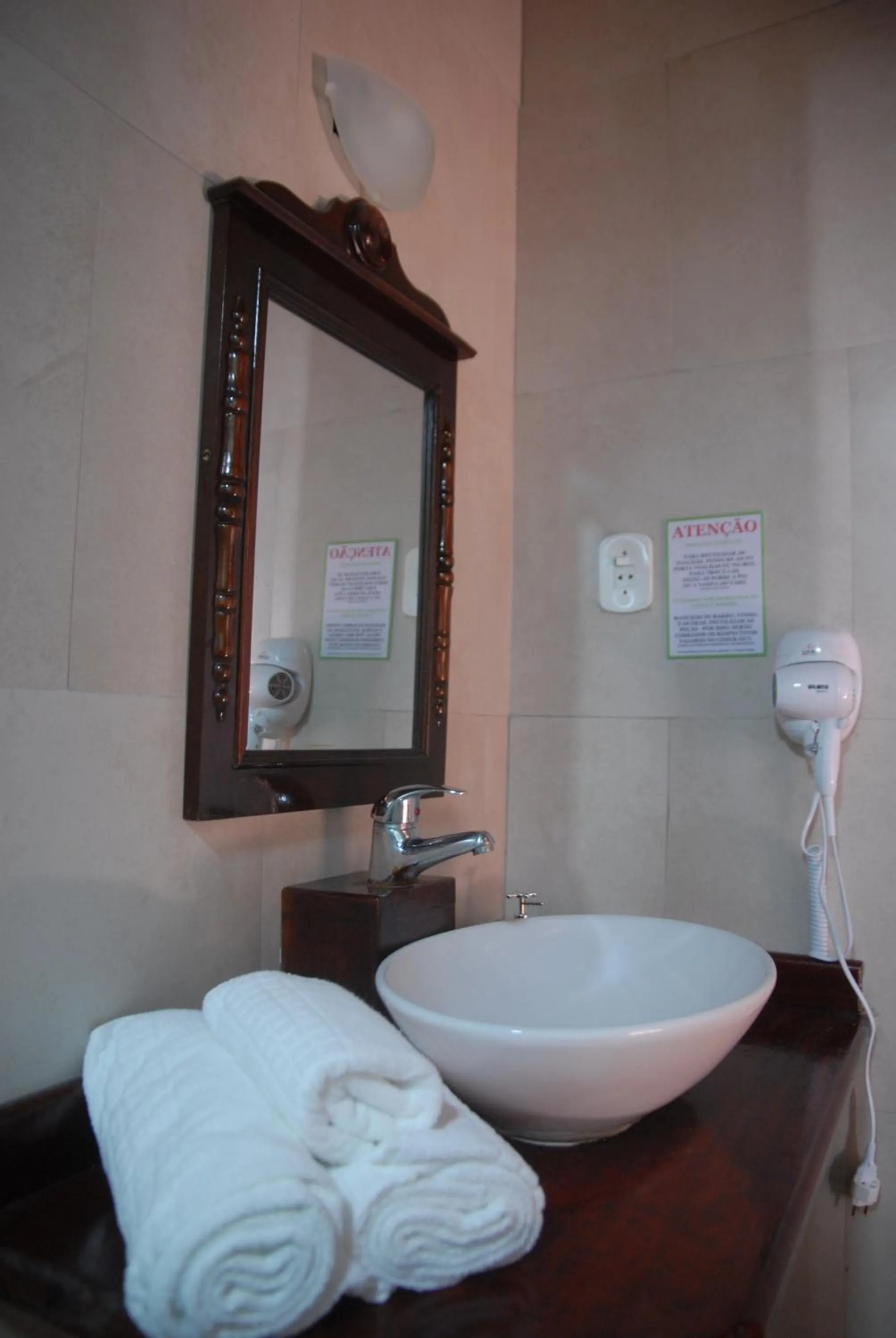 Bathroom in Pousada Mirante do Penedo