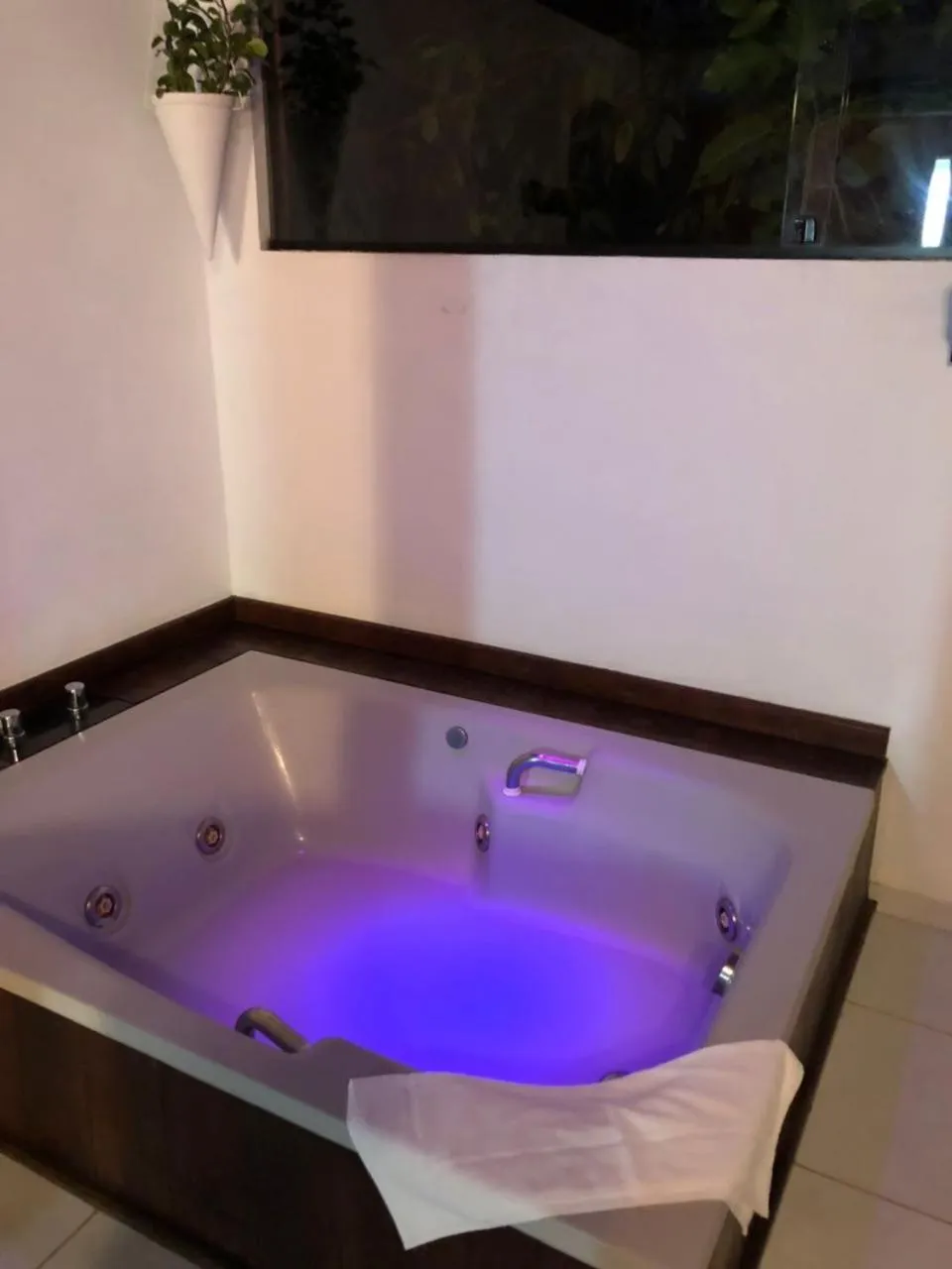 Hot Tub in Pousada Mirante do Penedo