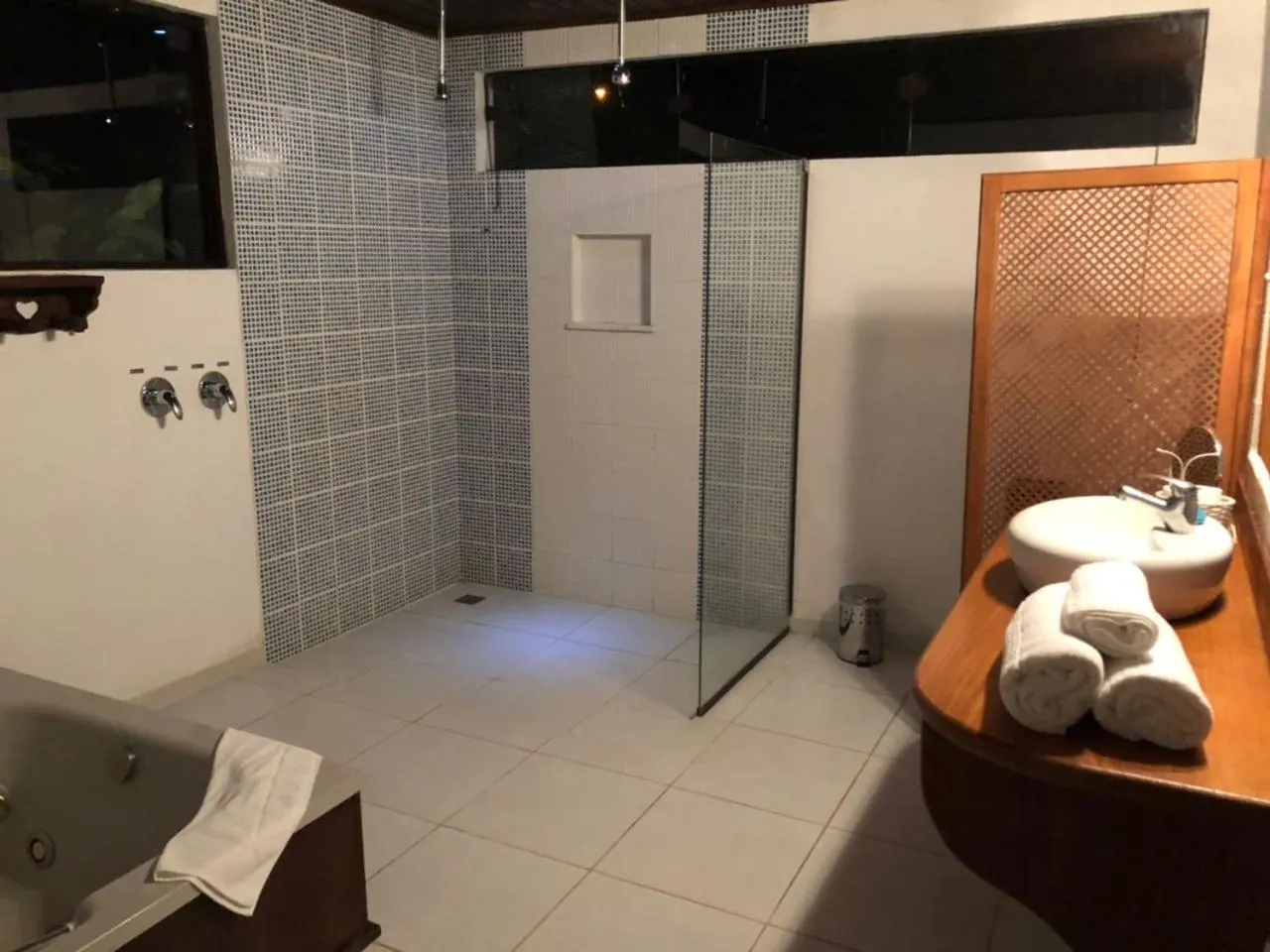 Shower in Pousada Mirante do Penedo