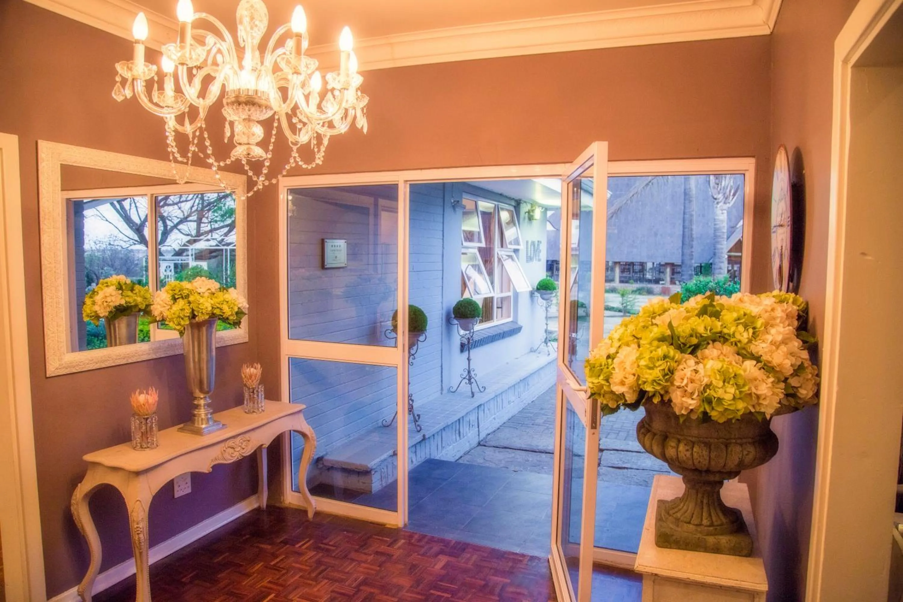 Lobby or reception in Nauntons Guest House & Wedding Venue