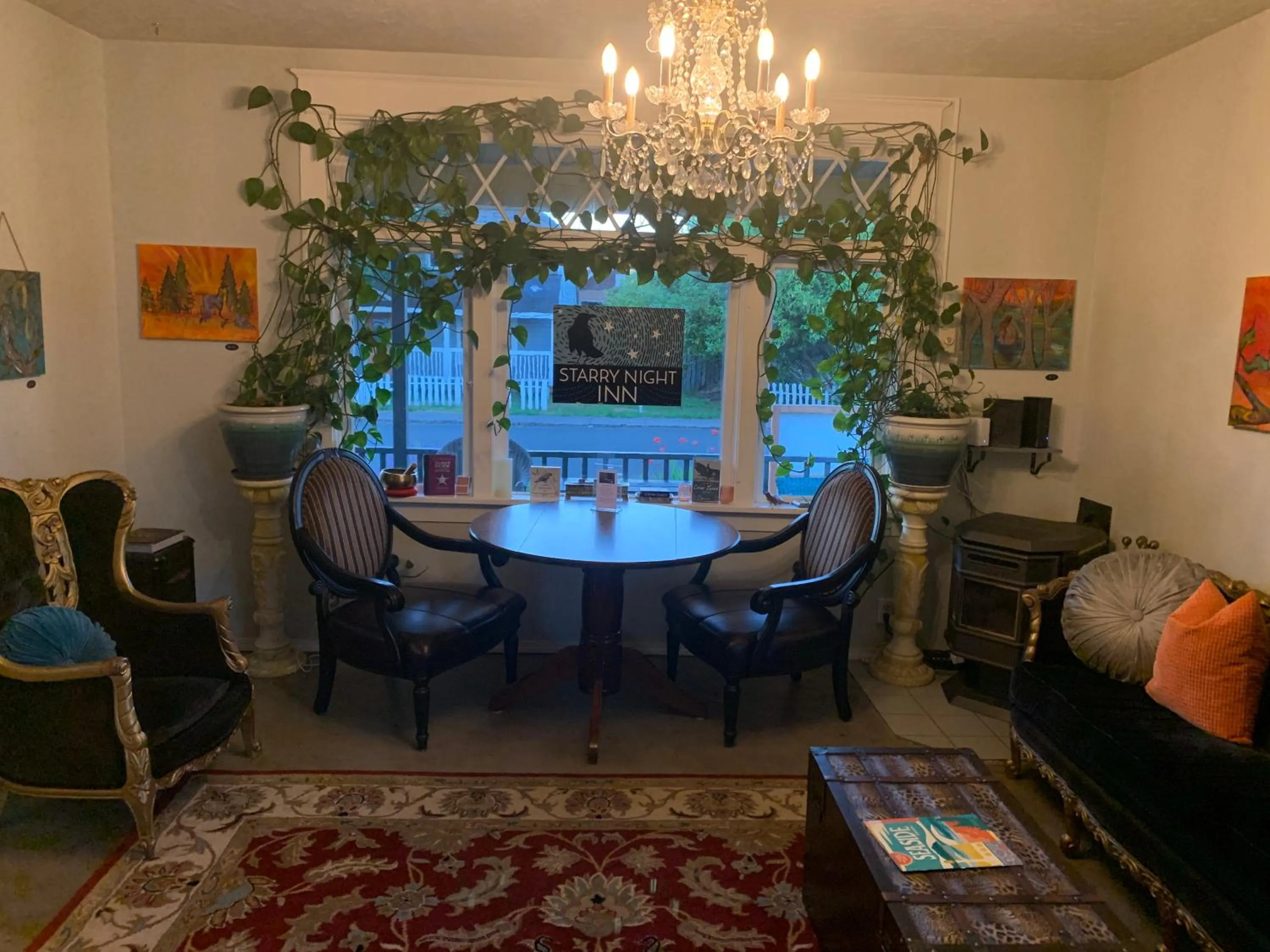 Dining area in Starry Night Inn