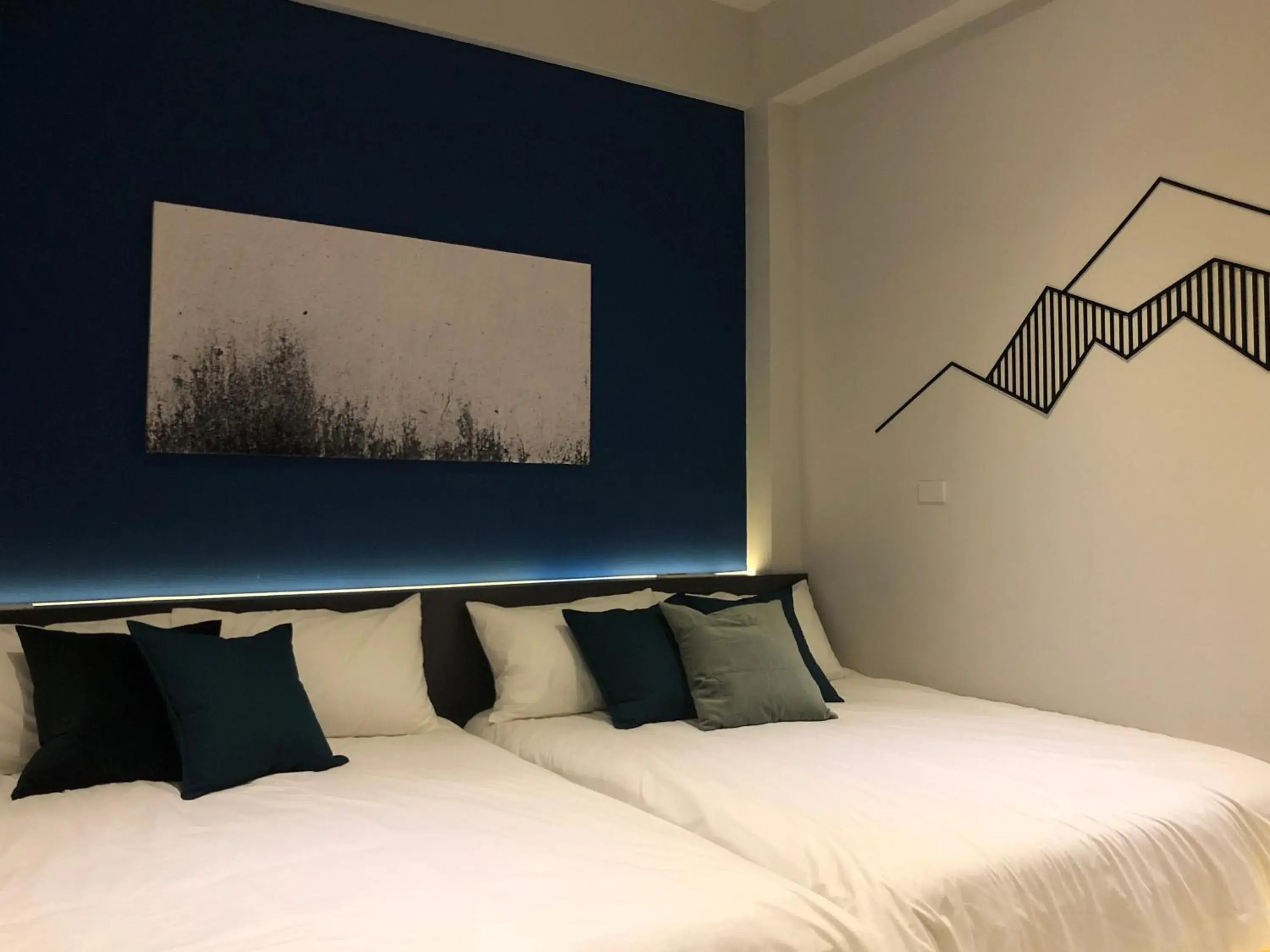 Deluxe Twin Room in Art Zone 2 Deluxe Twin Room in Art Zone 2