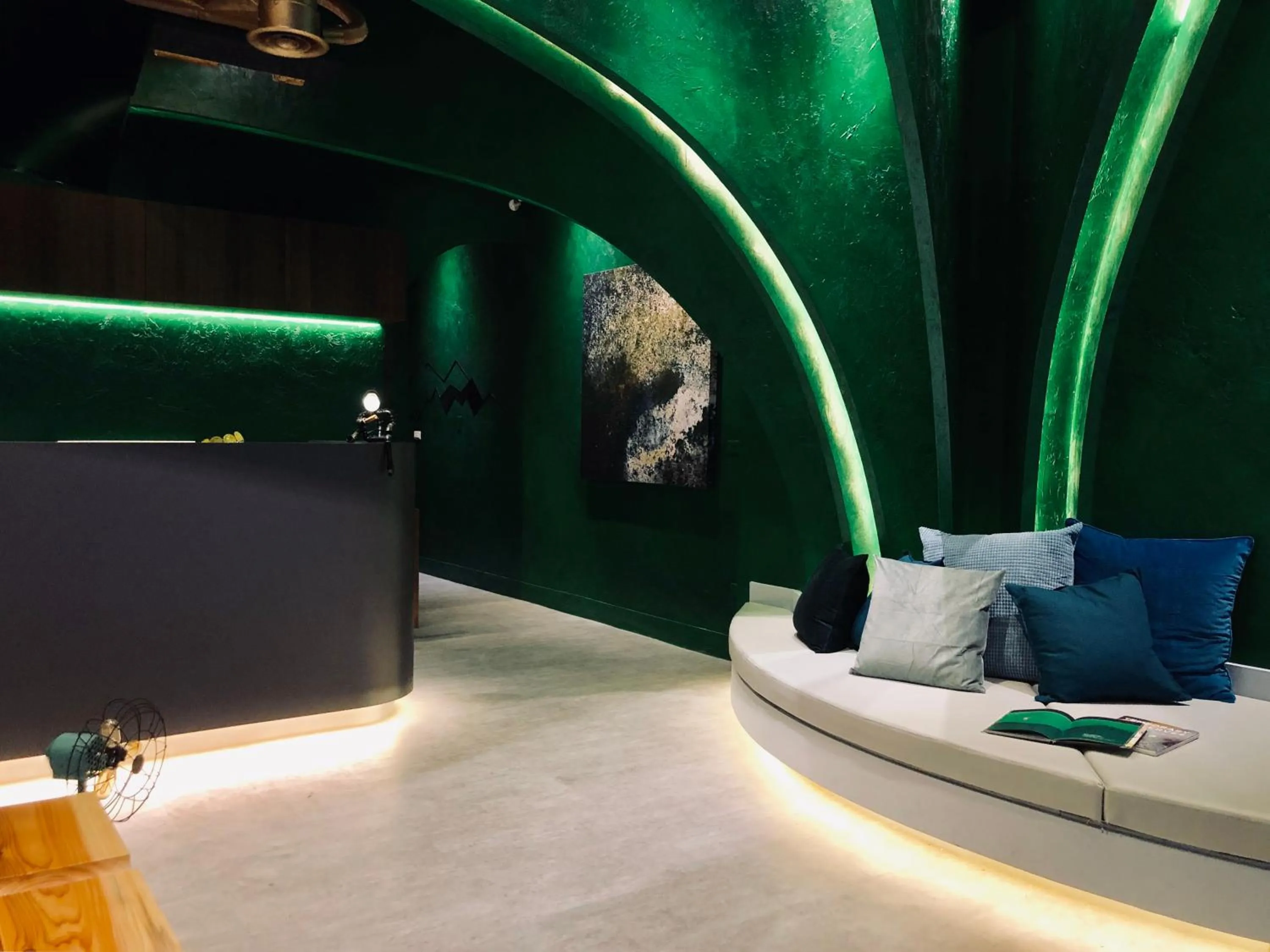 Lobby or reception, Bed in Art Zone 2