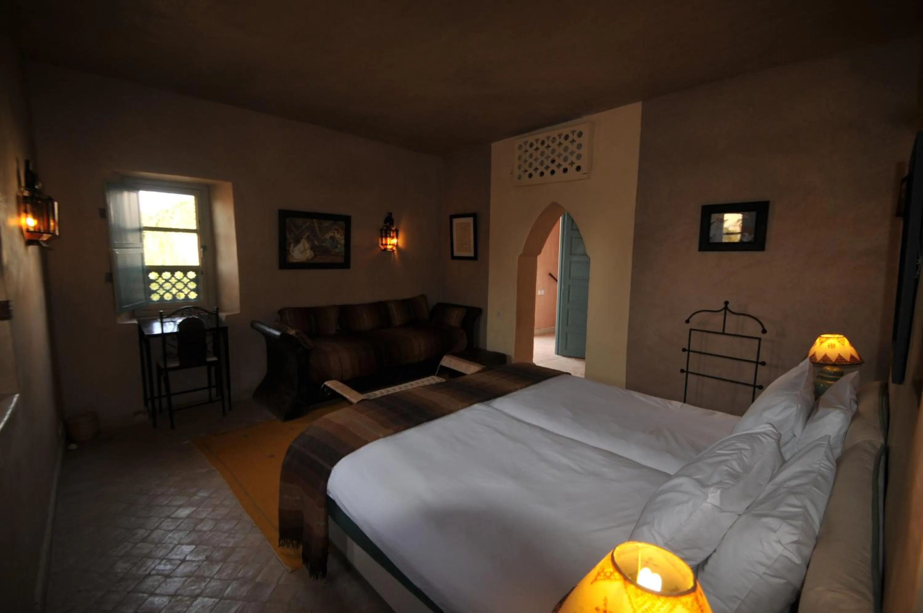 Photo of the whole room in Palais Oumensour