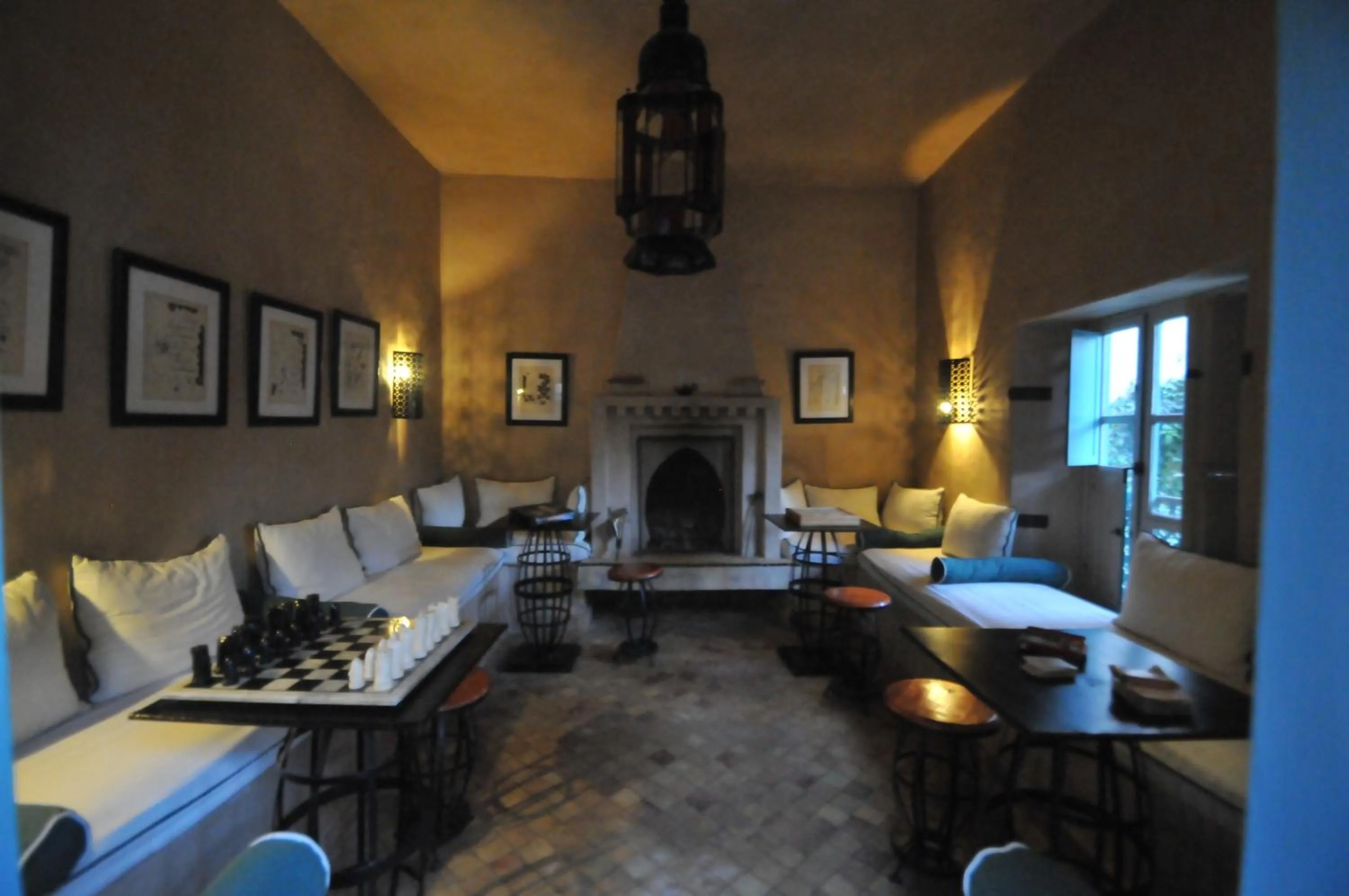 Communal lounge/ TV room in Palais Oumensour