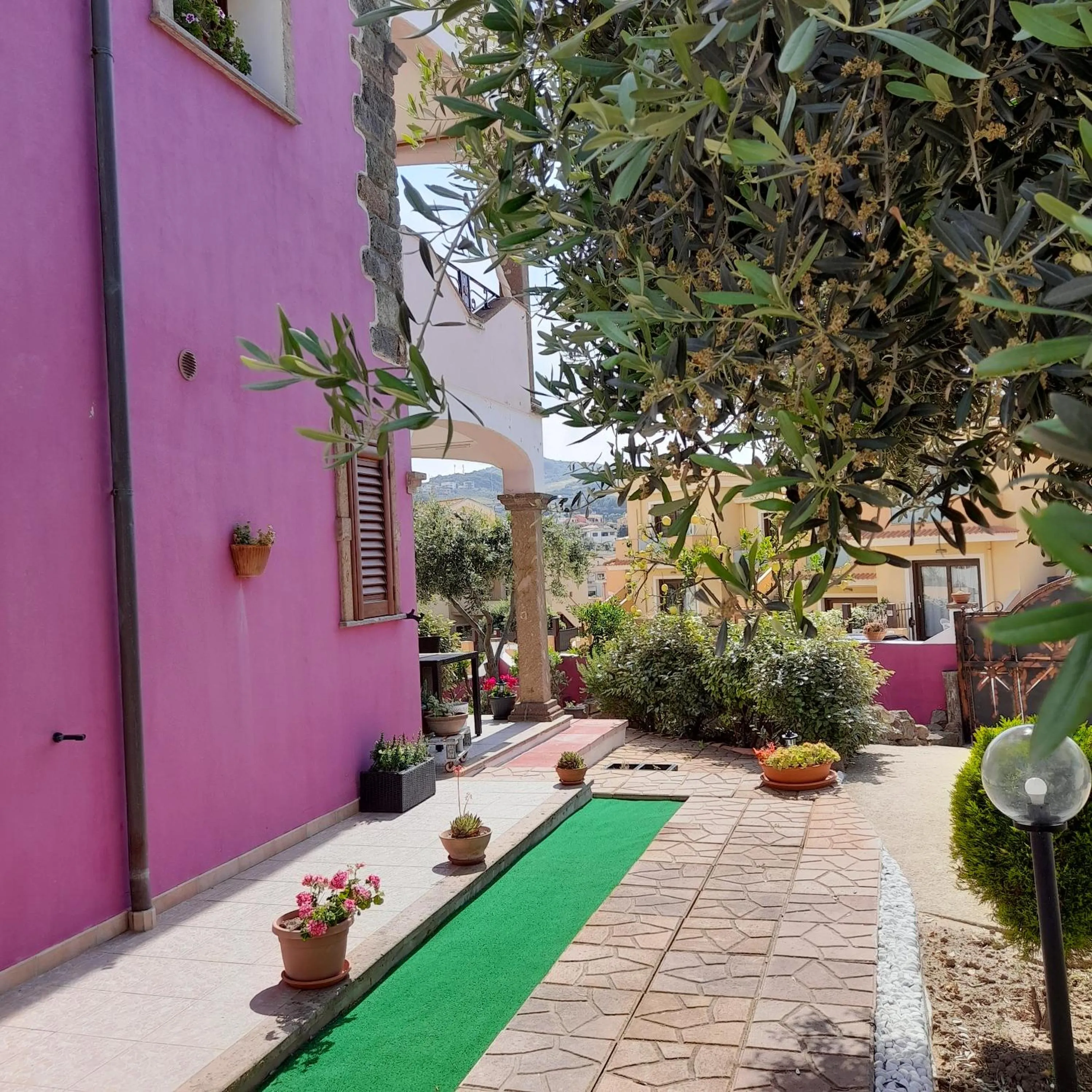 Garden view in La Fortezza casa vacanze & appartament