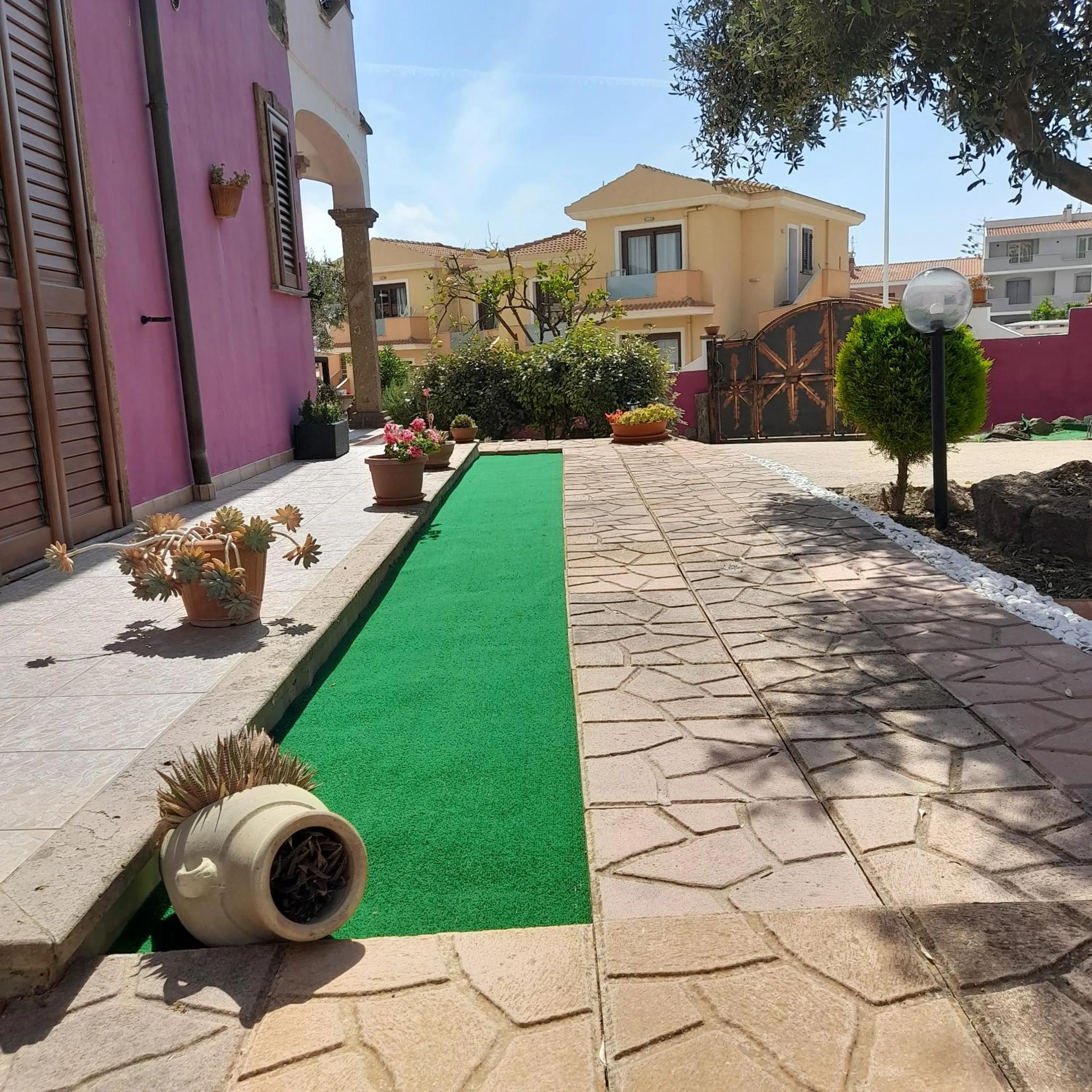 Street view in La Fortezza casa vacanze & appartament