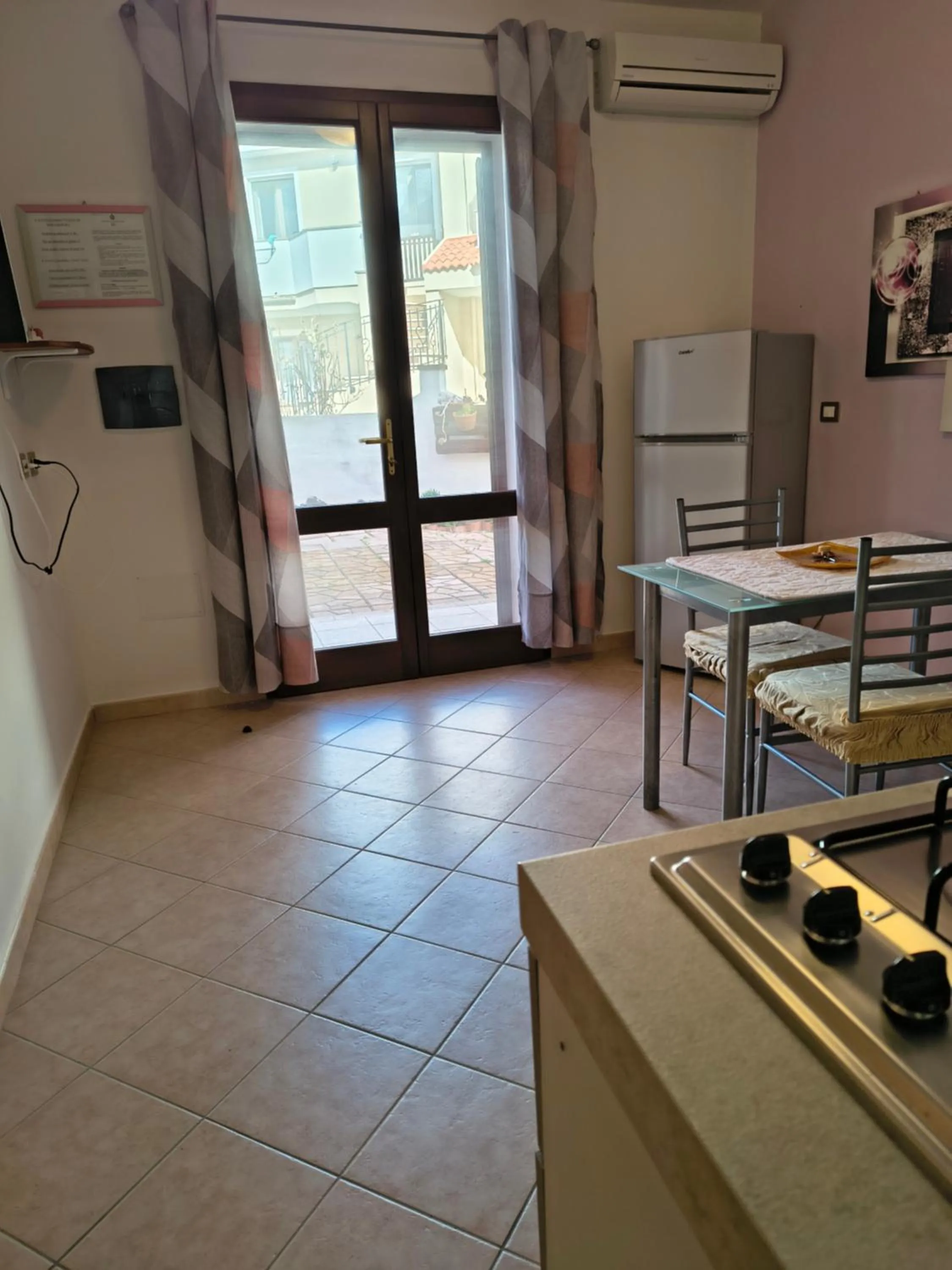 Kitchen or kitchenette in La Fortezza casa vacanze & appartament