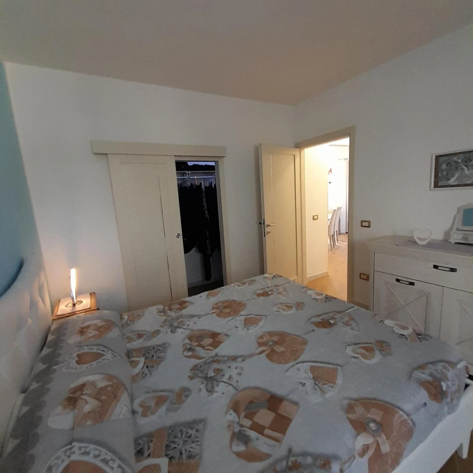 wardrobe in La Fortezza casa vacanze & appartament