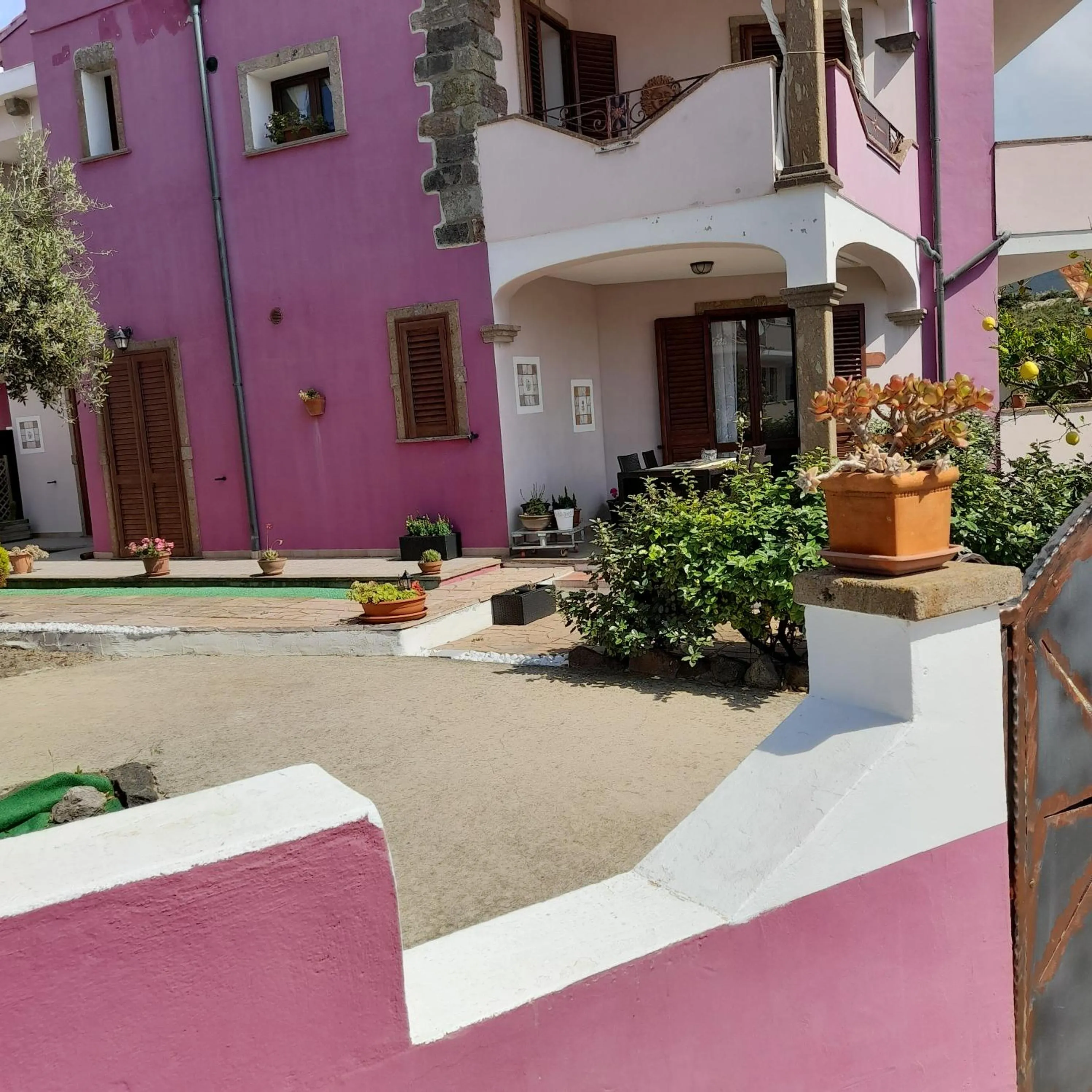 Property building in La Fortezza casa vacanze & appartament