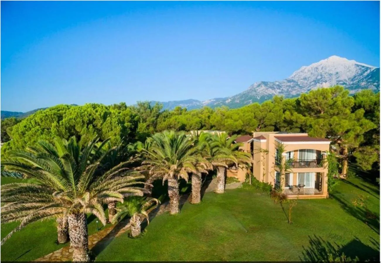 Property building in Pirates Beach Club -Ultra All Inclusive