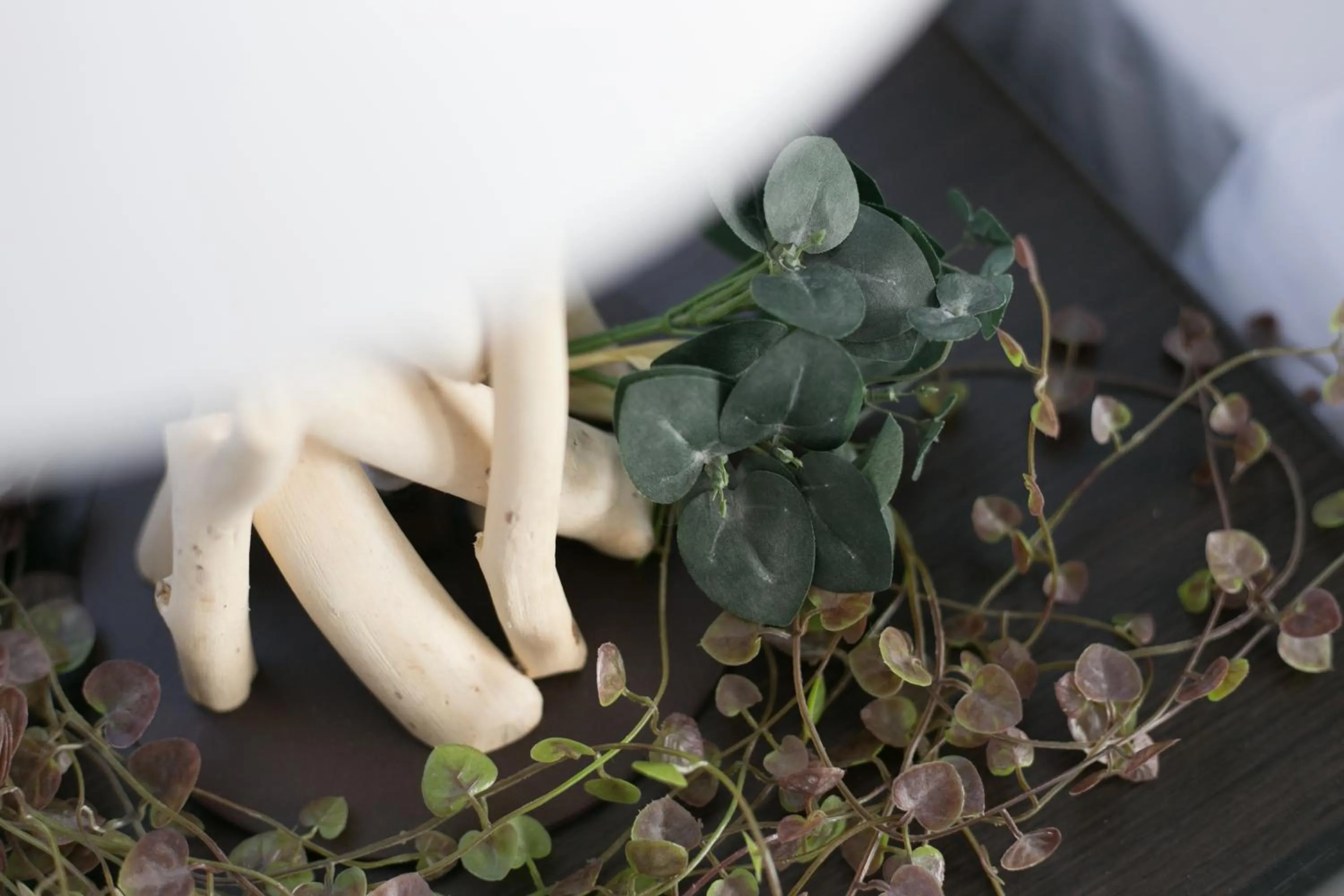 Decorative detail in villa yawaragi