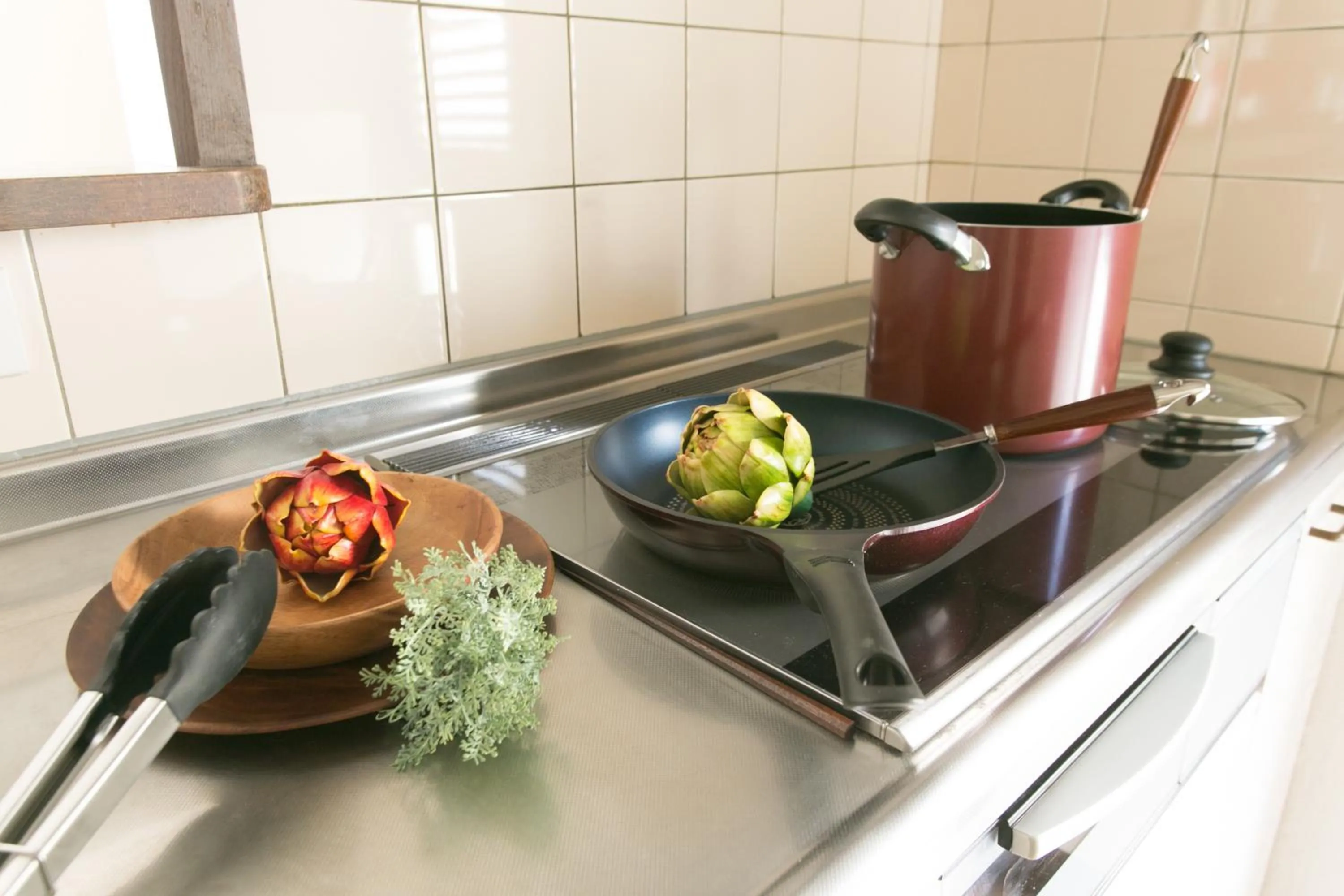 Decorative detail in villa yawaragi