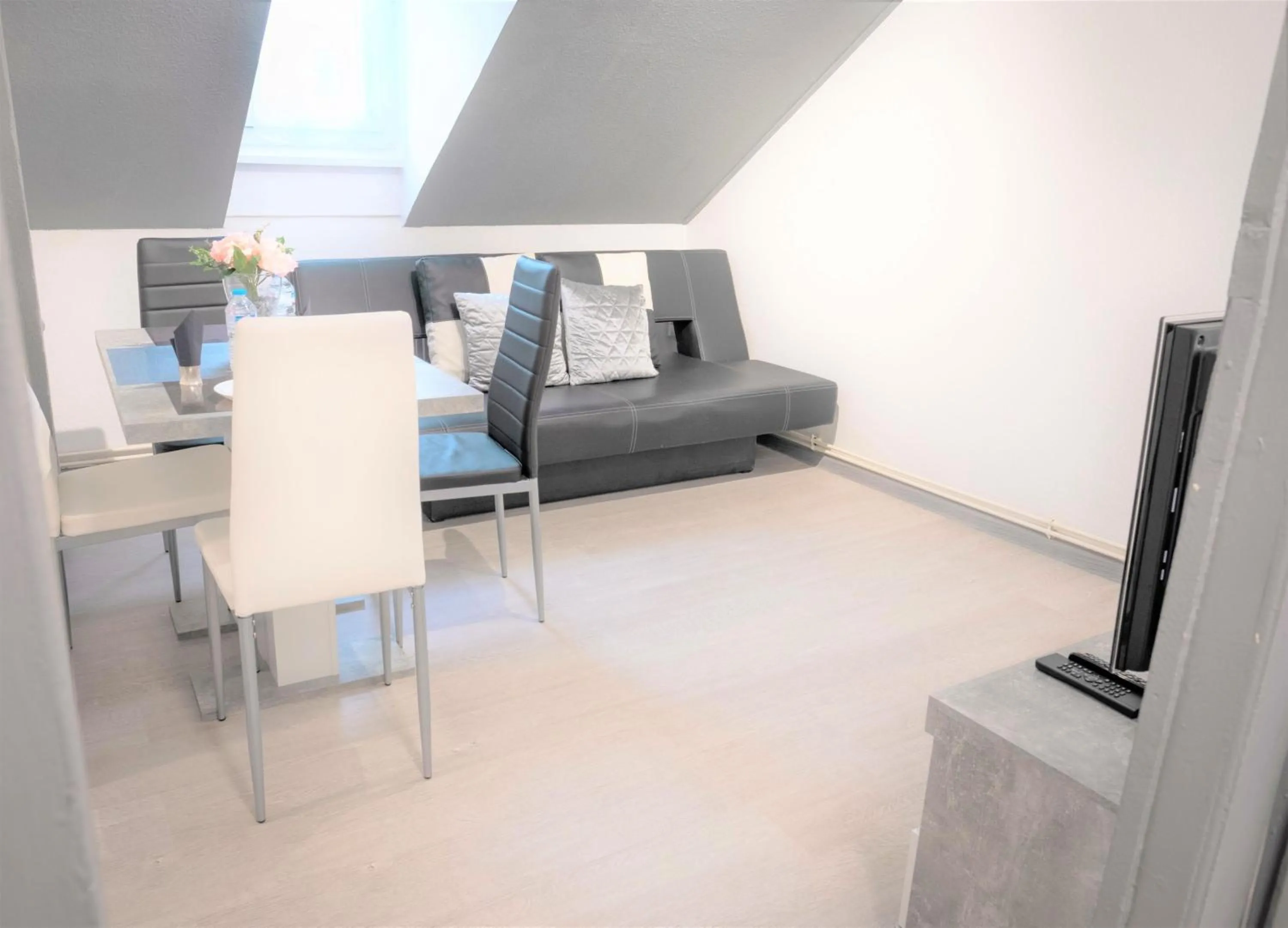 MyHome Basel 3A44