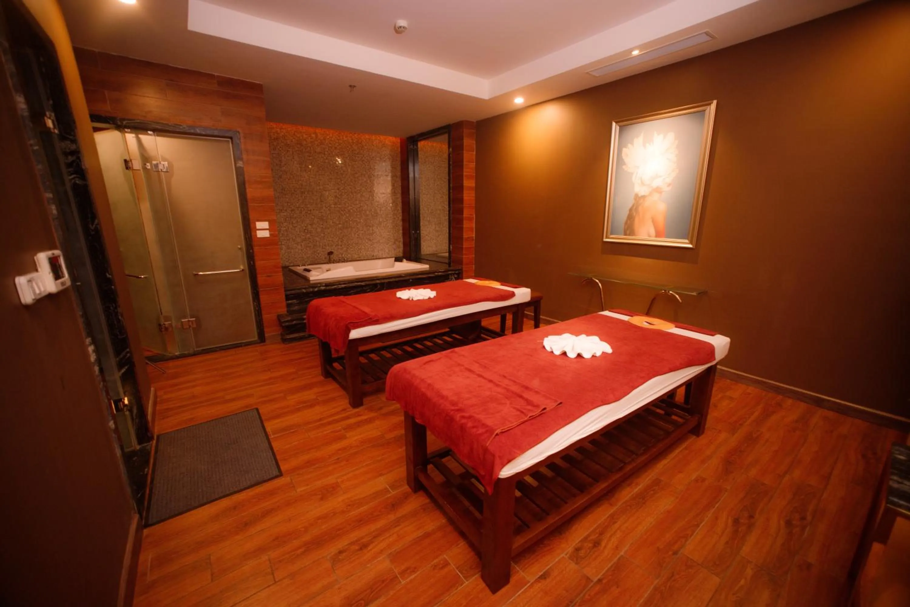 Fitness centre/facilities, Bed in Khách sạn Phương Anh