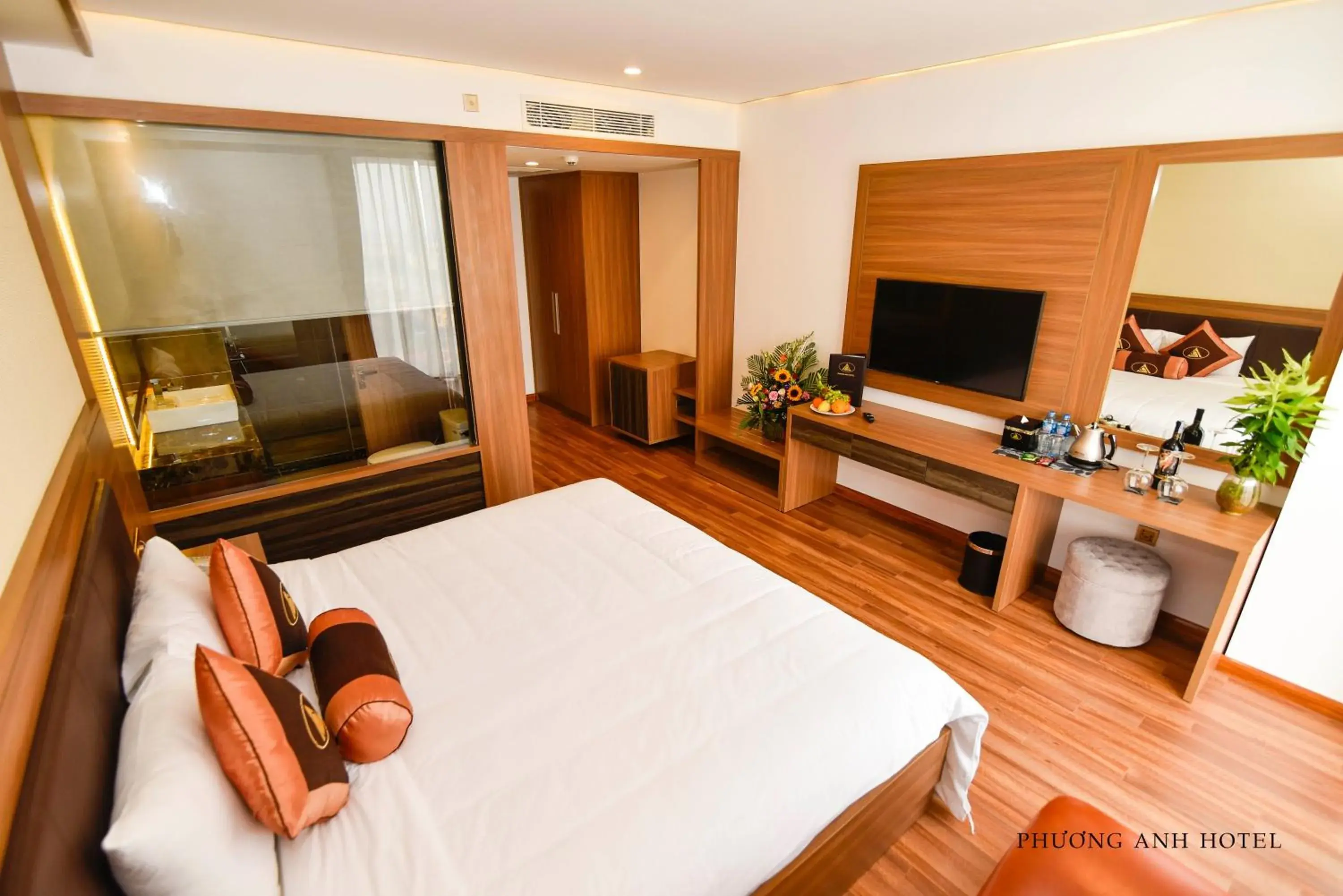 Superior Double or Twin Room with City View in Khách sạn Phương Anh Superior Double or Twin Room with City View in Khách sạn Phương Anh