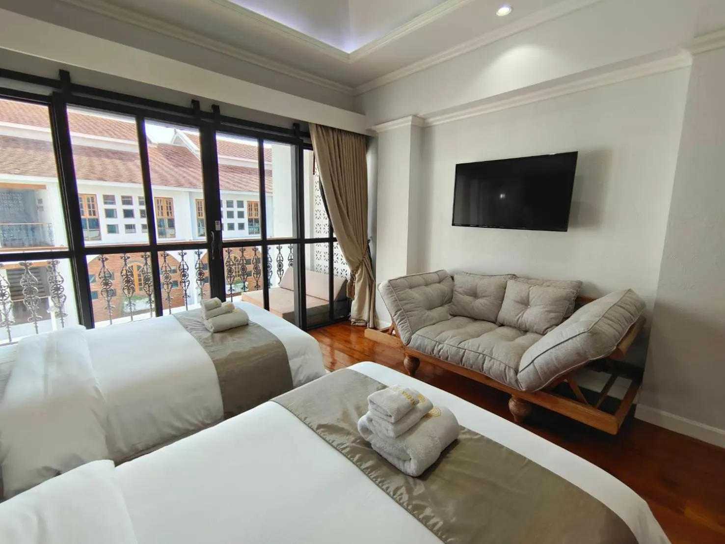 TV and multimedia, Bed in Lanna Oriental Hotel