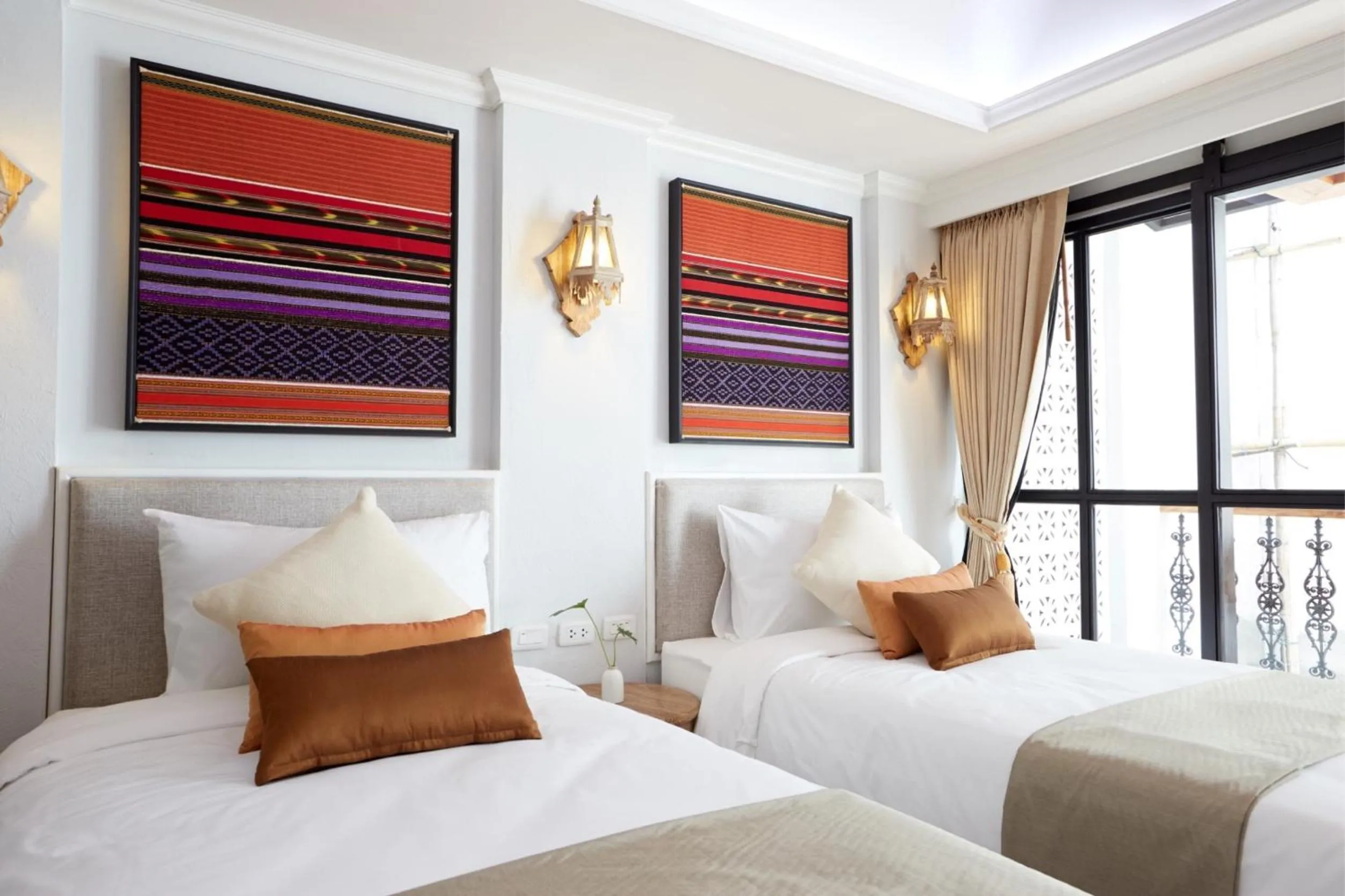 Bed in Lanna Oriental Hotel