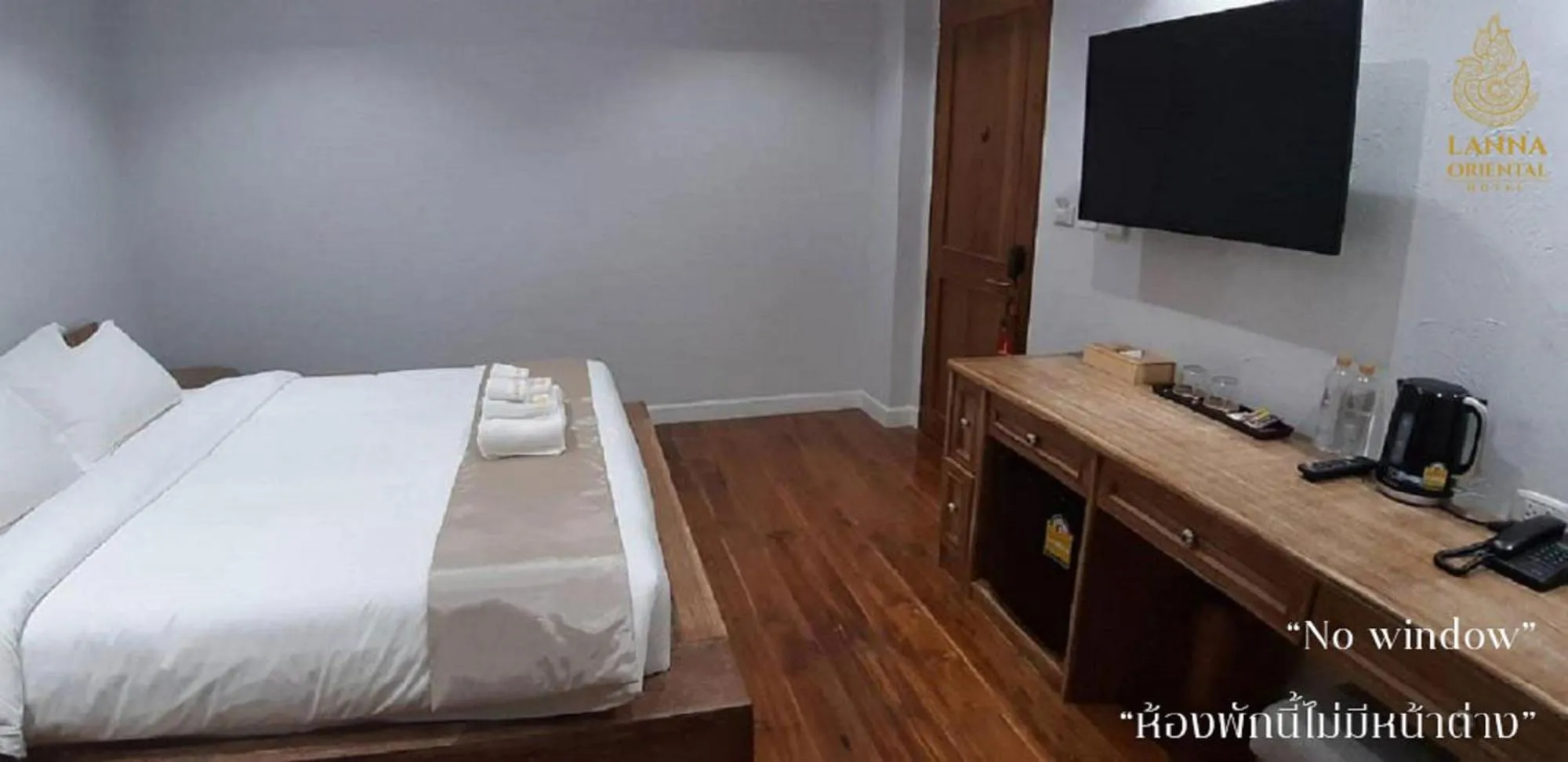 Photo of the whole room, Bed in Lanna Oriental Hotel