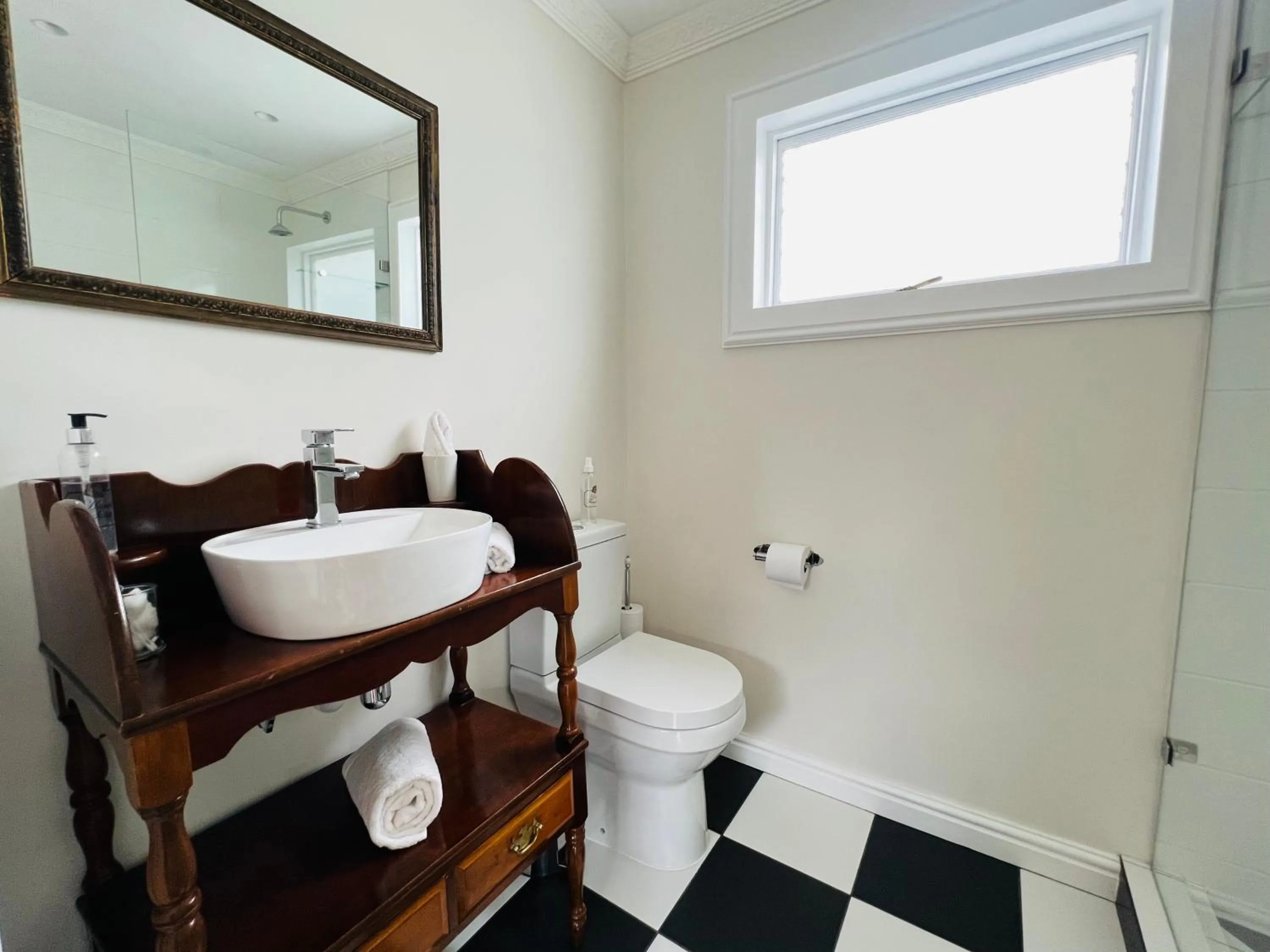 Bathroom in Goblin's Creek