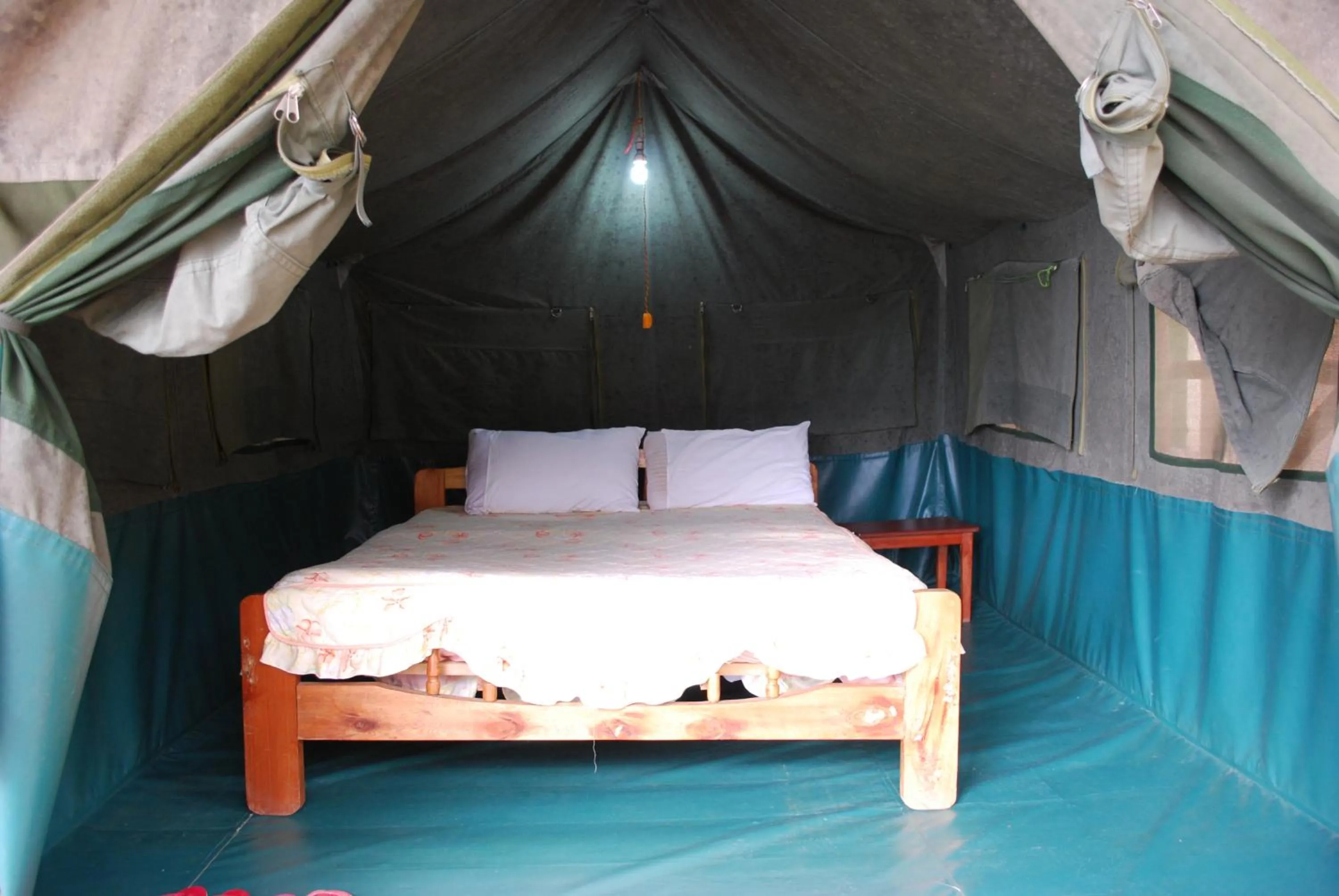Bed in Crater Bay Cottages