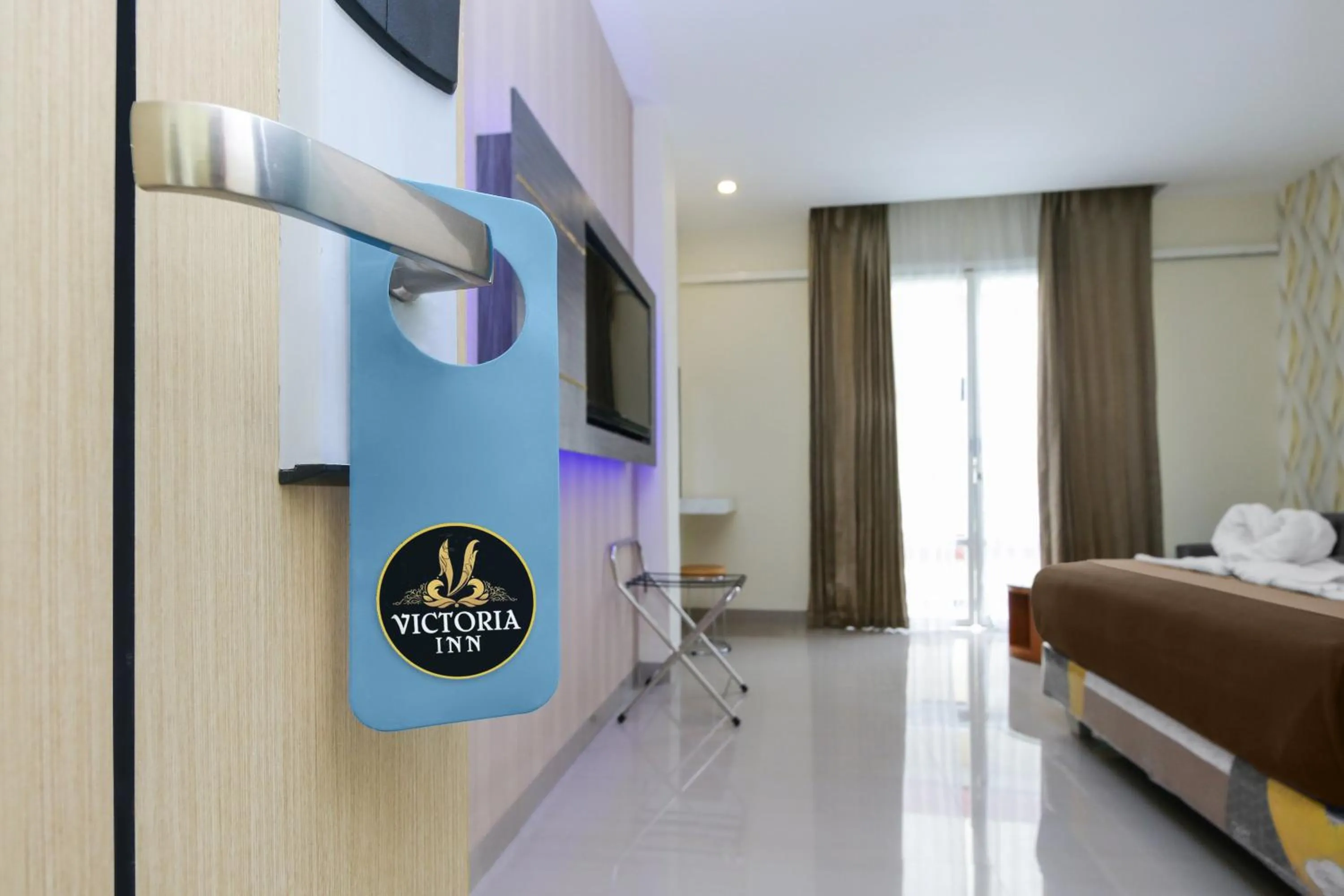 Property building, Bed in VICTORIA INN