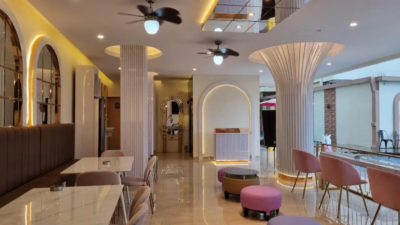 Property building in VICTORIA INN