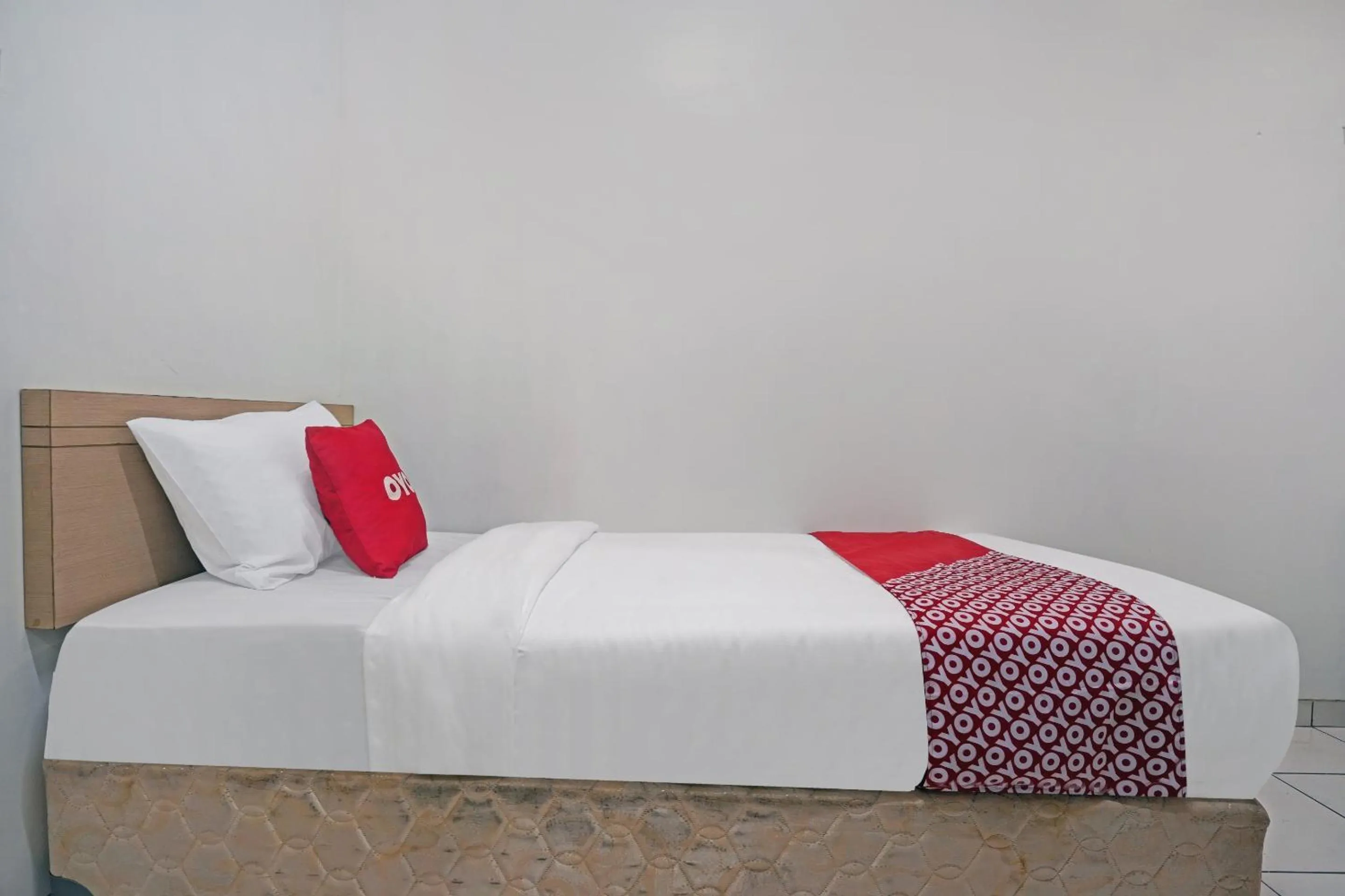 Bedroom in Collection O 818 Micasa Residence