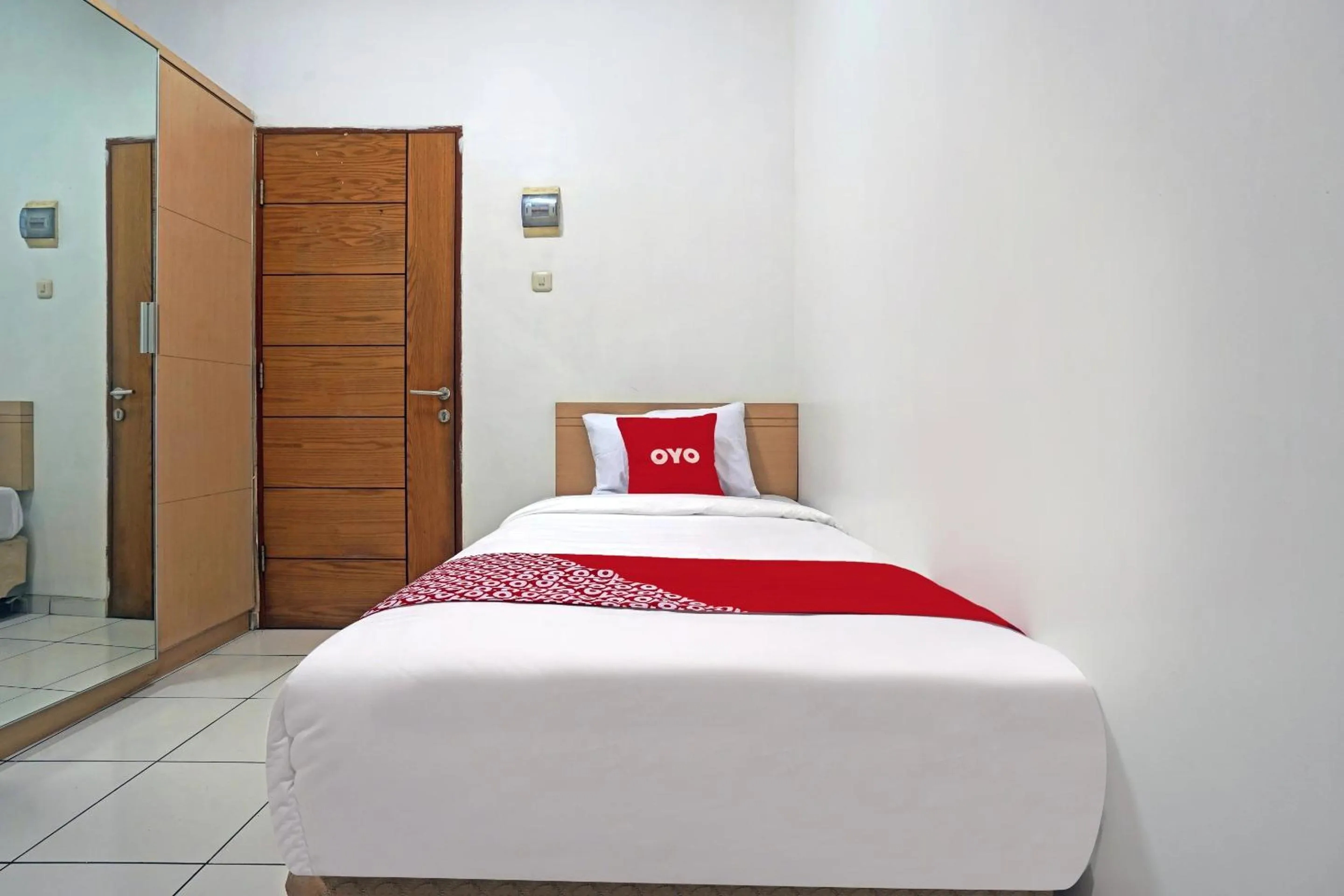 Bedroom in Collection O 818 Micasa Residence