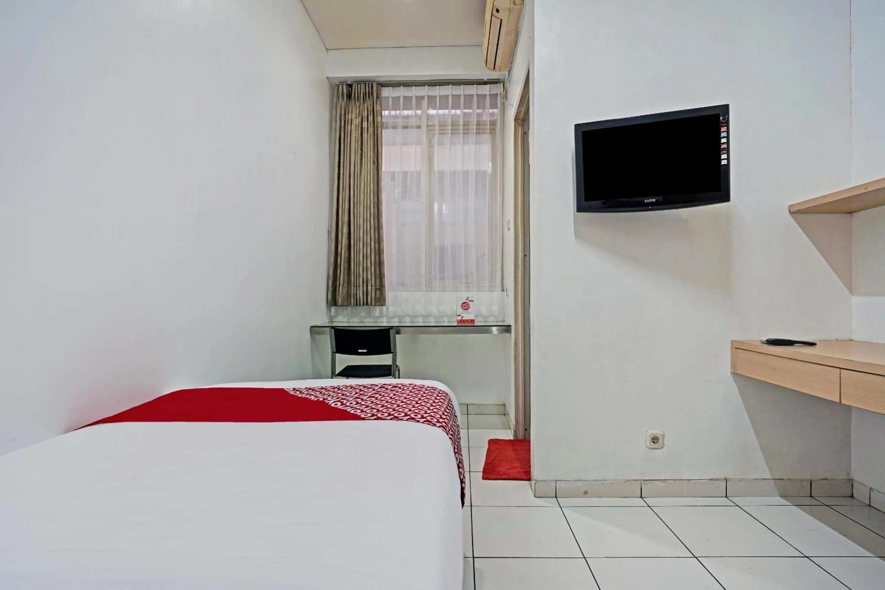 Bedroom in Collection O 818 Micasa Residence