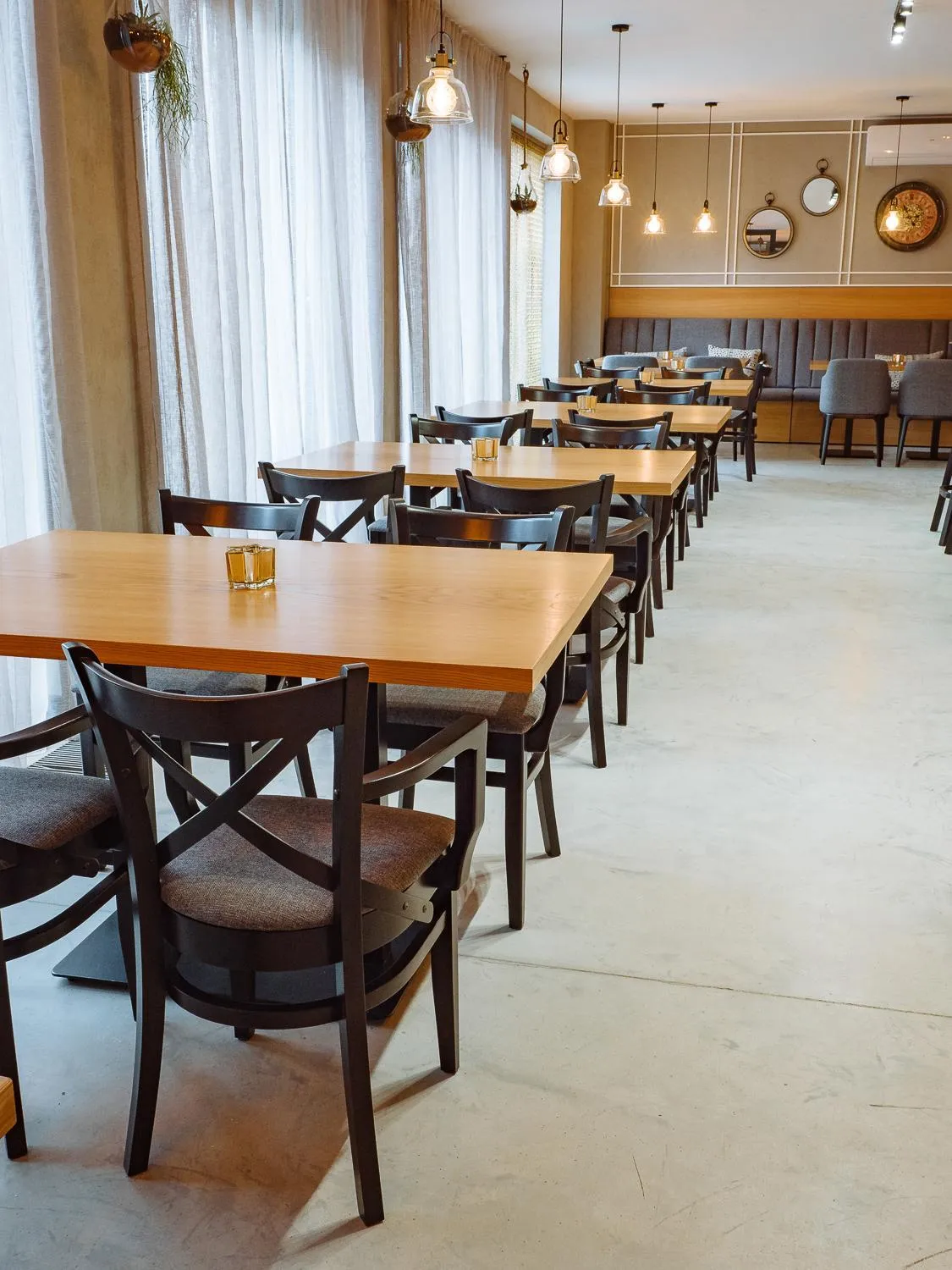 Restaurant/places to eat in Hotel Chrobrego9