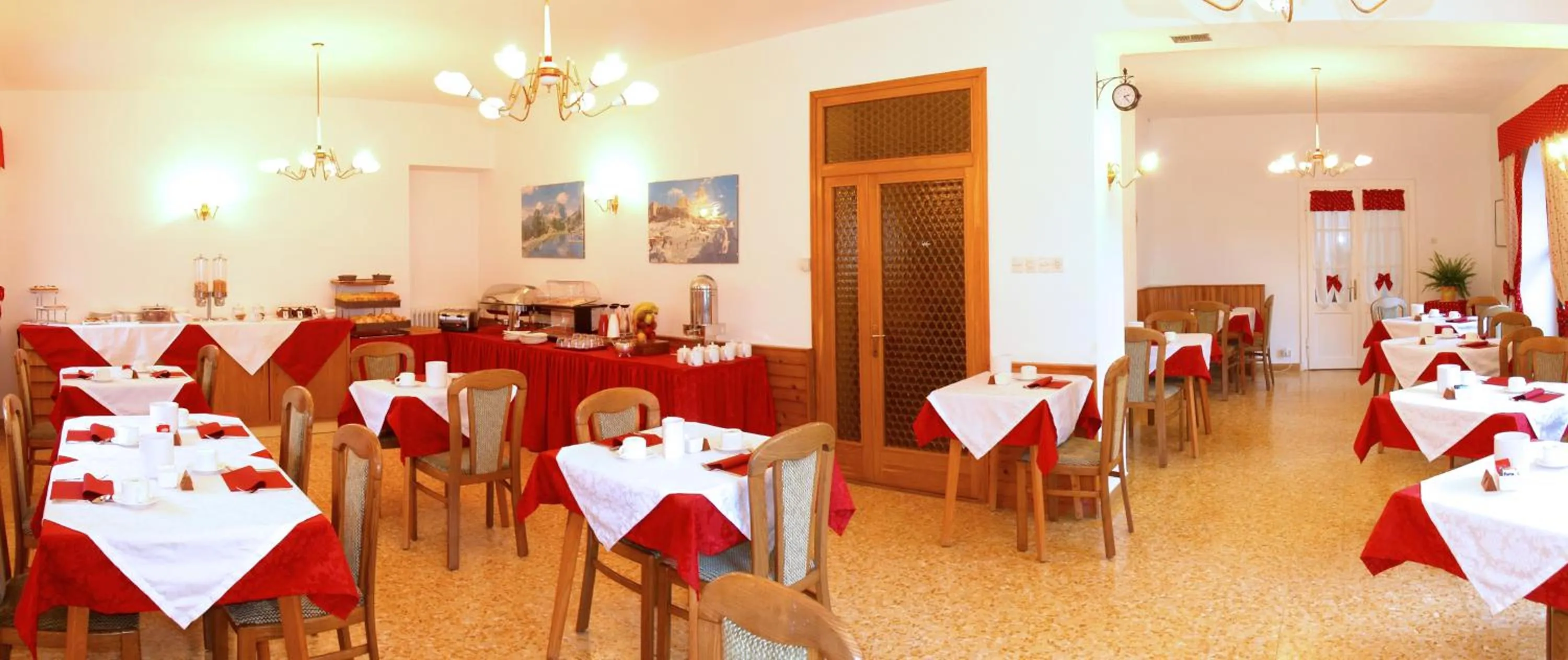 Restaurant/places to eat in Hotel Garni Suisse