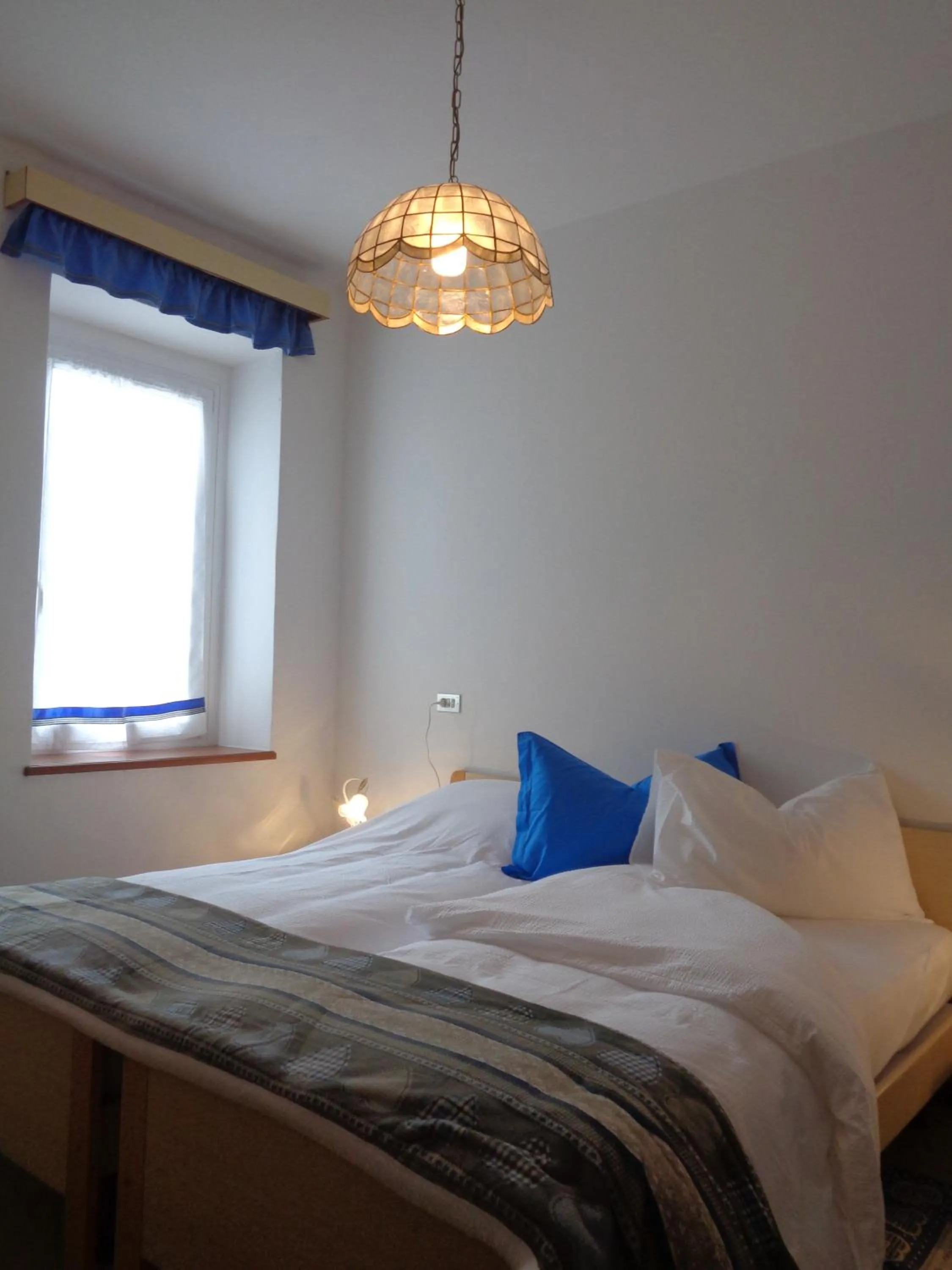 Bedroom, Bed in Hotel Garni Suisse