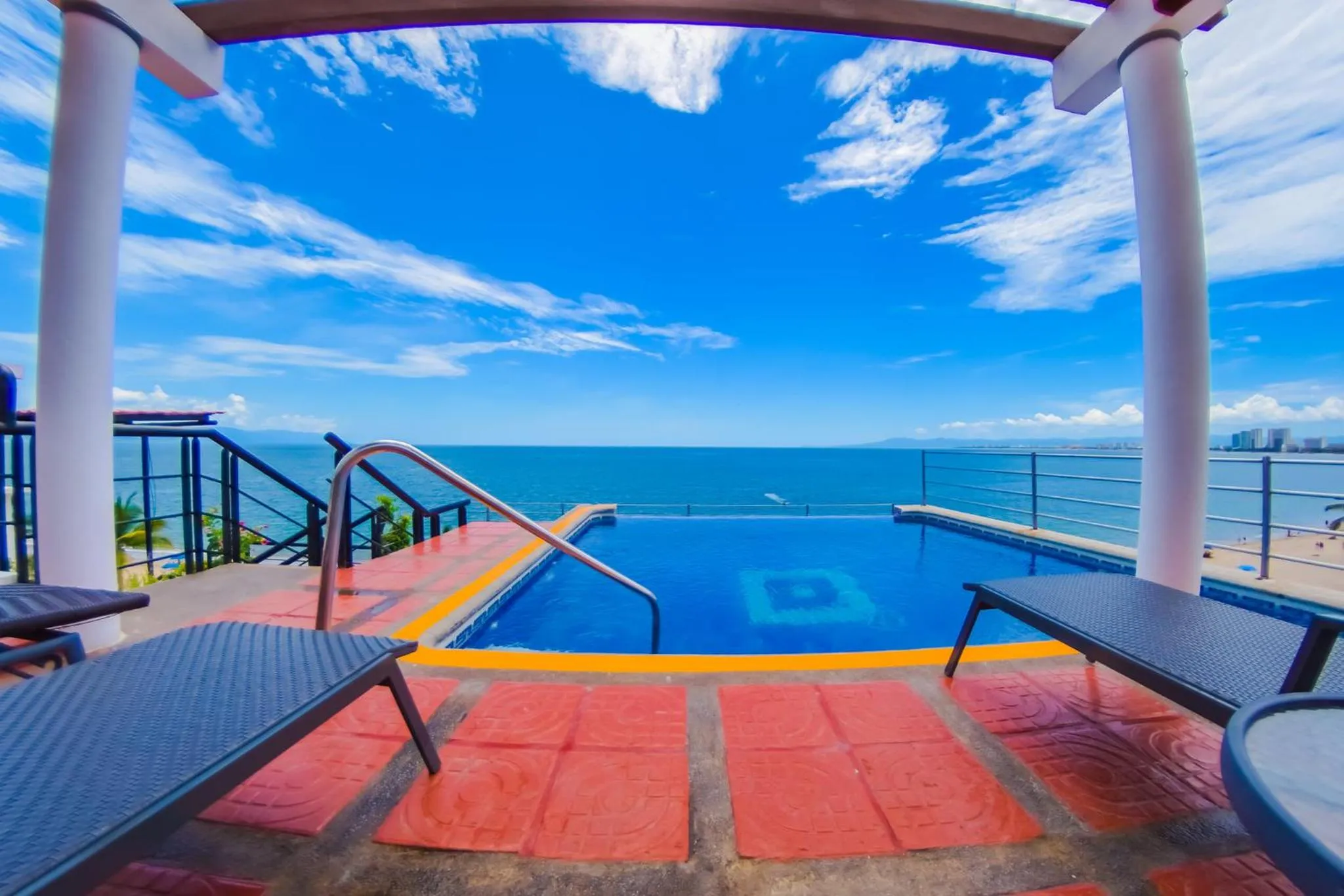 Swimming pool in Hotel Suites Nadia Puerto Vallarta