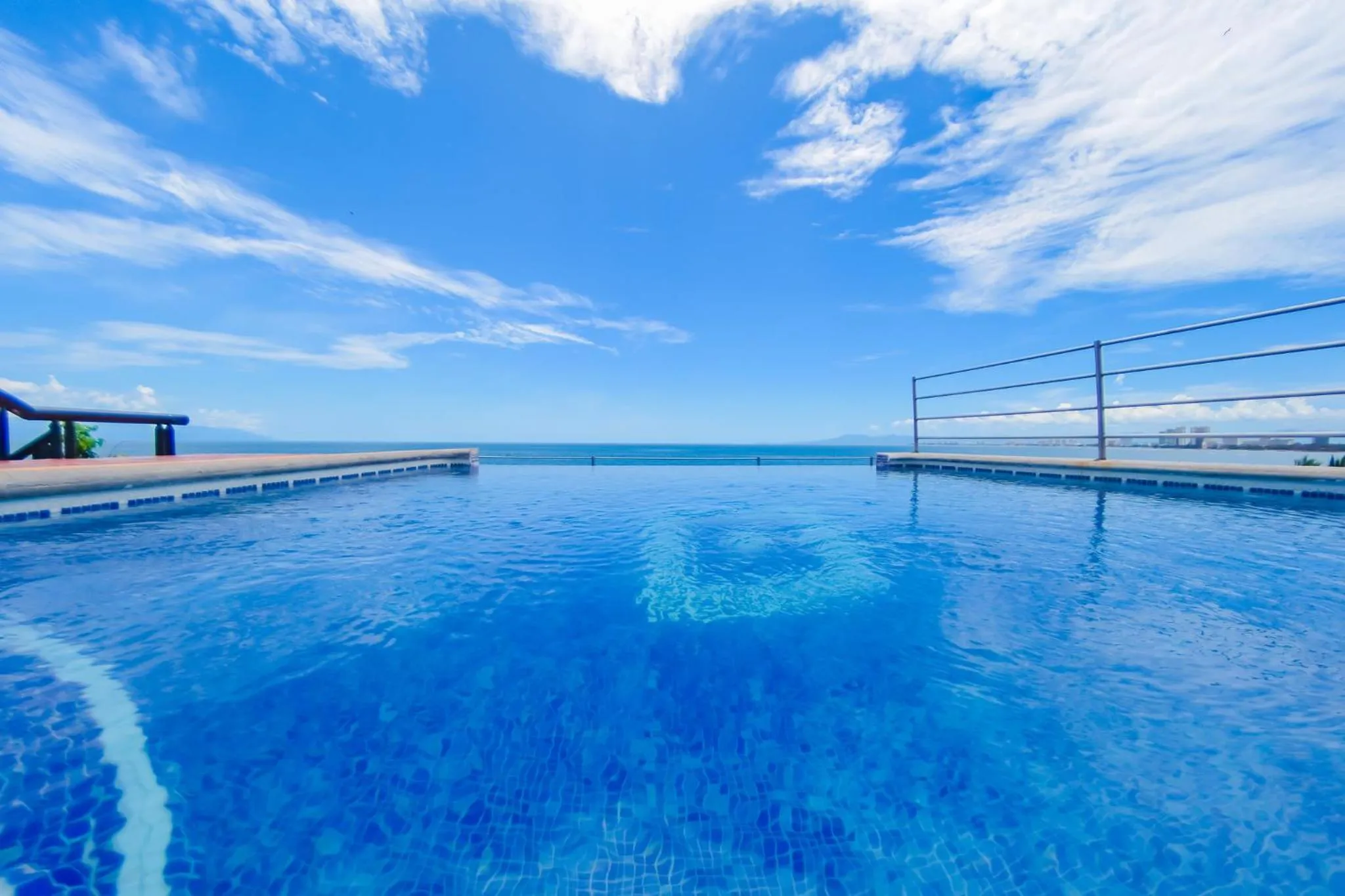 Swimming pool in Hotel Suites Nadia Puerto Vallarta