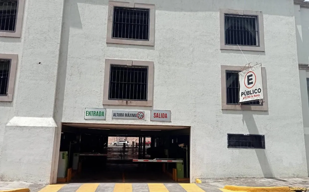 Parking in Hotel Boutique Casa San Diego